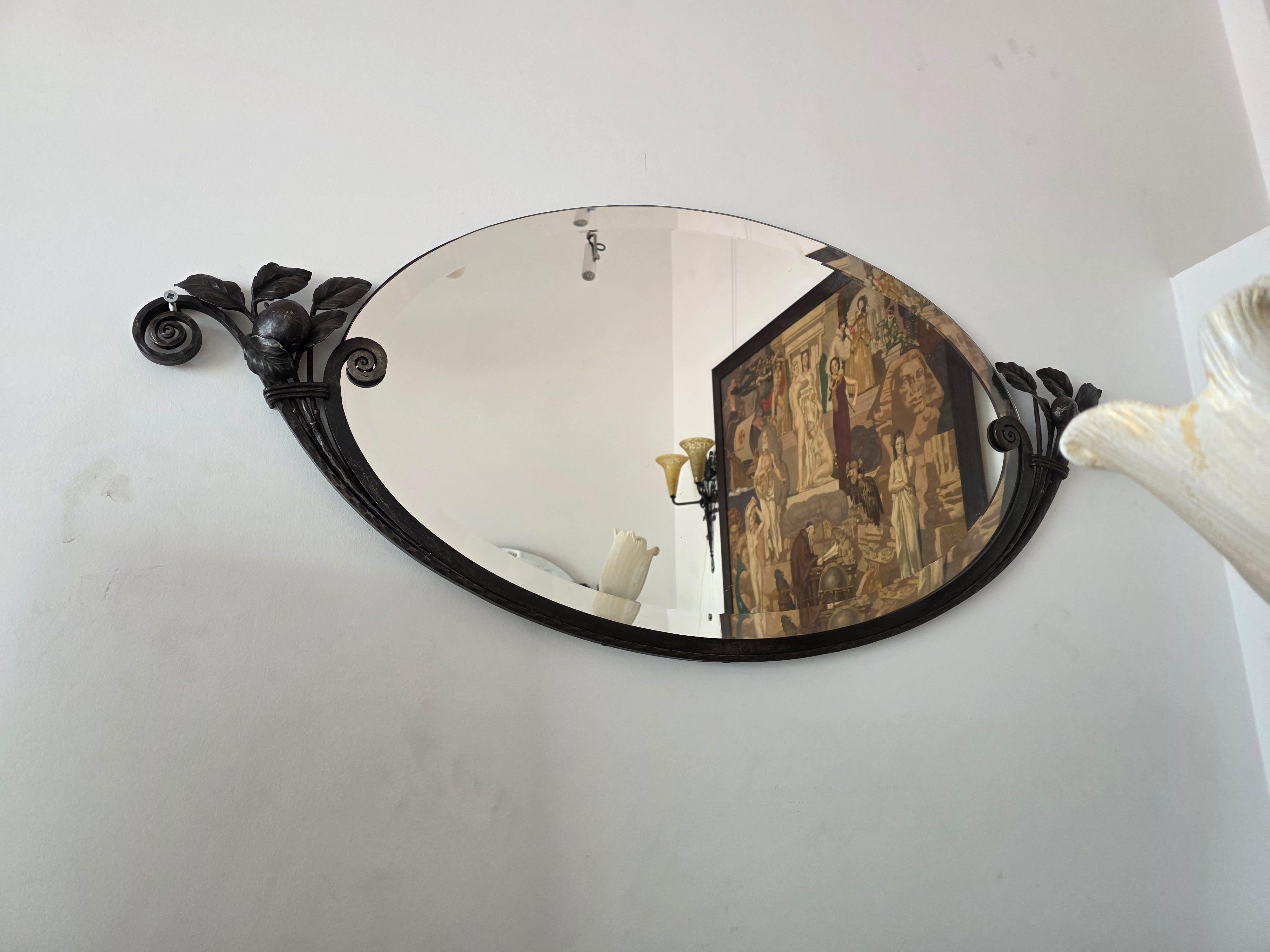 Ein französisches Art Deco Spiegelpaar von 1925 aus Schmiedeeisen im Zustand „Gut“ im Angebot in Saint-Ouen, FR