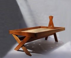 Lit français en orme massif des années 1950 par Pierre Chapo