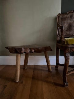 Table basse / d'appoint en orme primitif des annes 1960