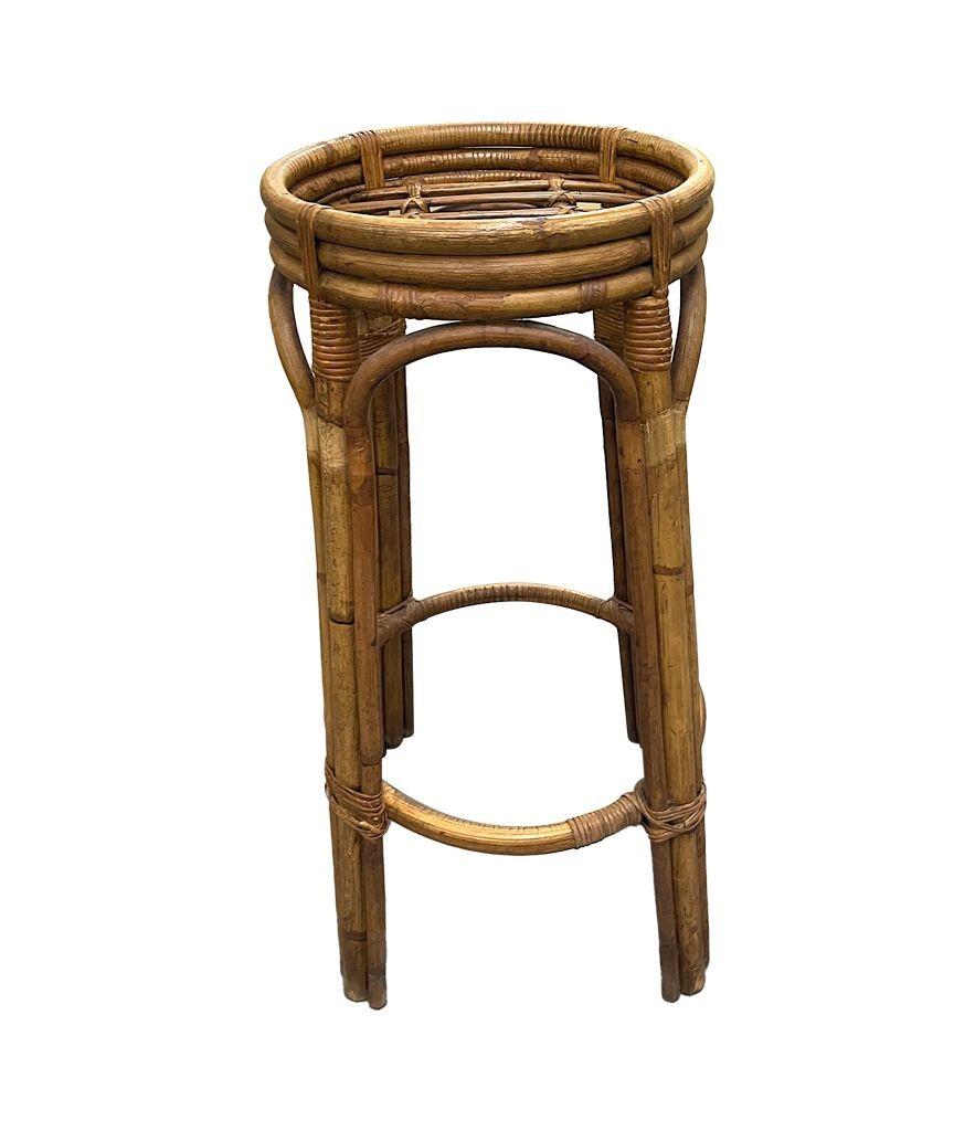 A French 1970s bamboo bar with four orignal matching bamboo bar stools 4