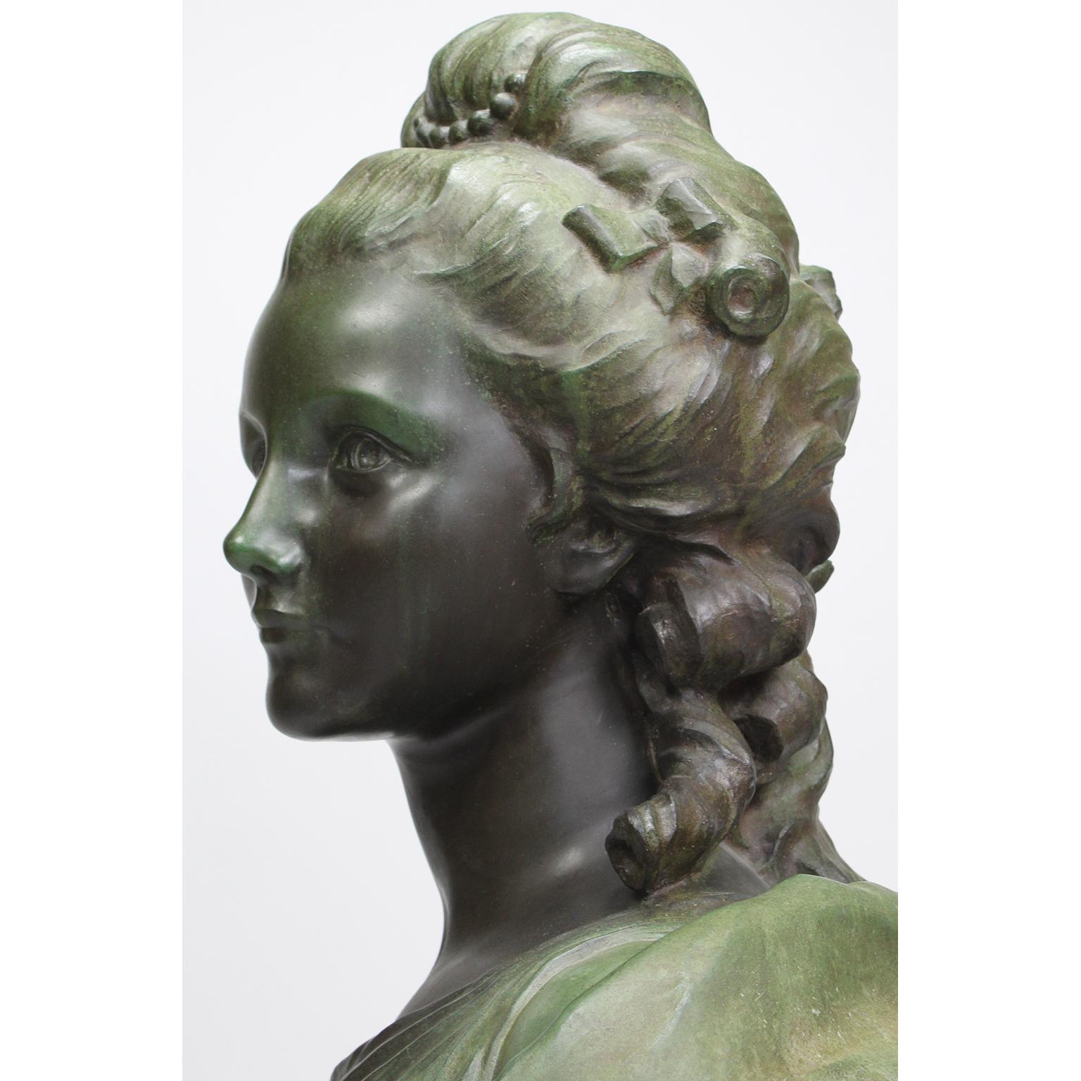 Art Nouveau French 19th-20th Century Art-Nouveau Bronze Patinated Bust of Marie Antoinette For Sale