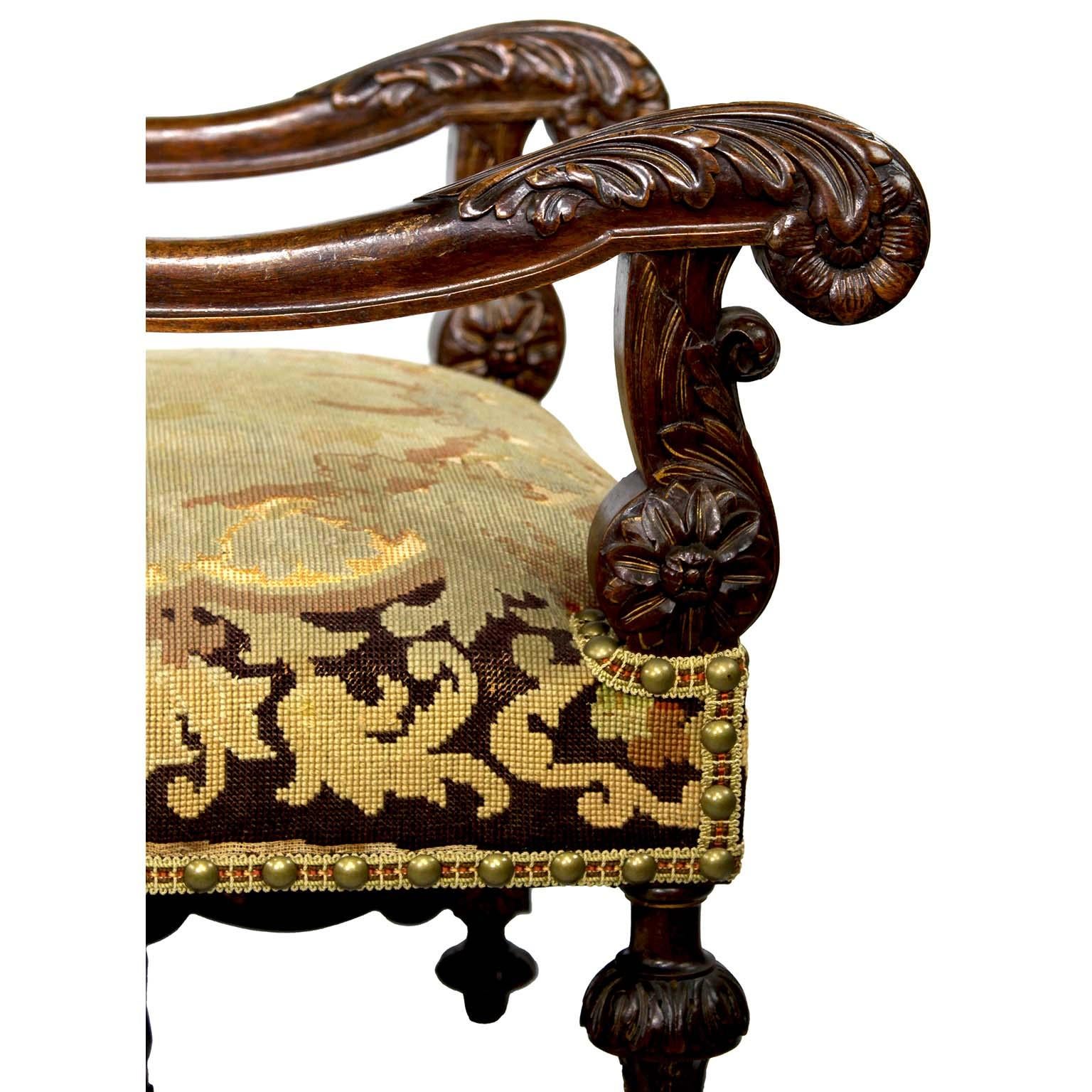 Sillón trono francés del siglo XIX, estilo renacimiento barroco, de nogal tallado con punto de aguja en venta 2