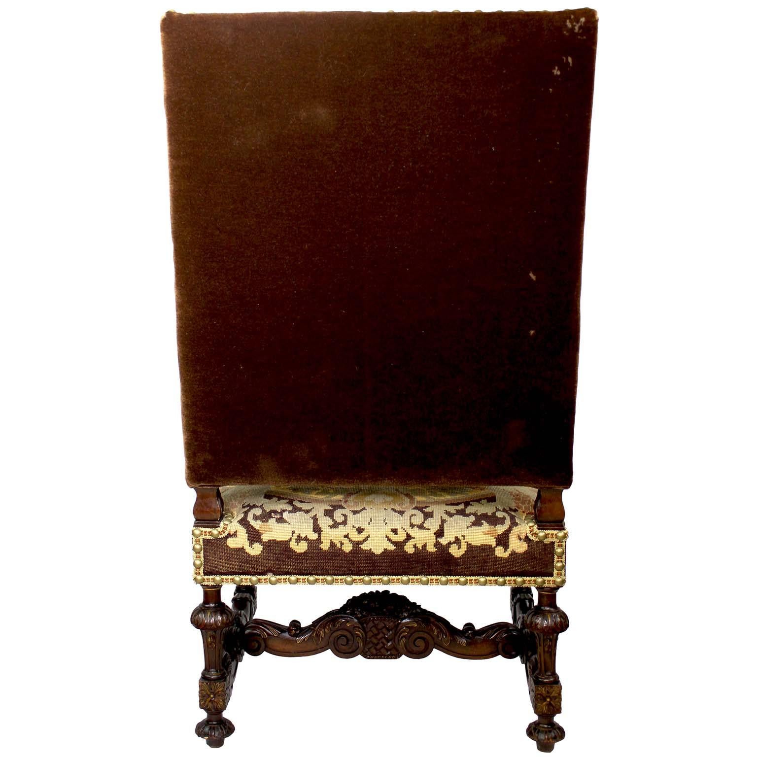Sillón trono francés del siglo XIX, estilo renacimiento barroco, de nogal tallado con punto de aguja en venta 3