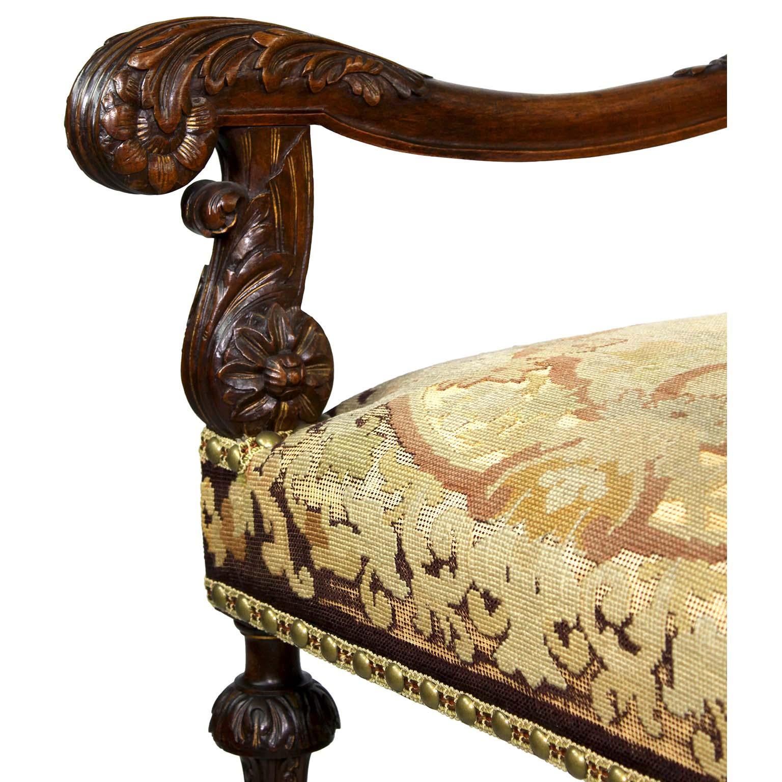 Sillón trono francés del siglo XIX, estilo renacimiento barroco, de nogal tallado con punto de aguja en Bueno estado para la venta en Los Angeles, CA