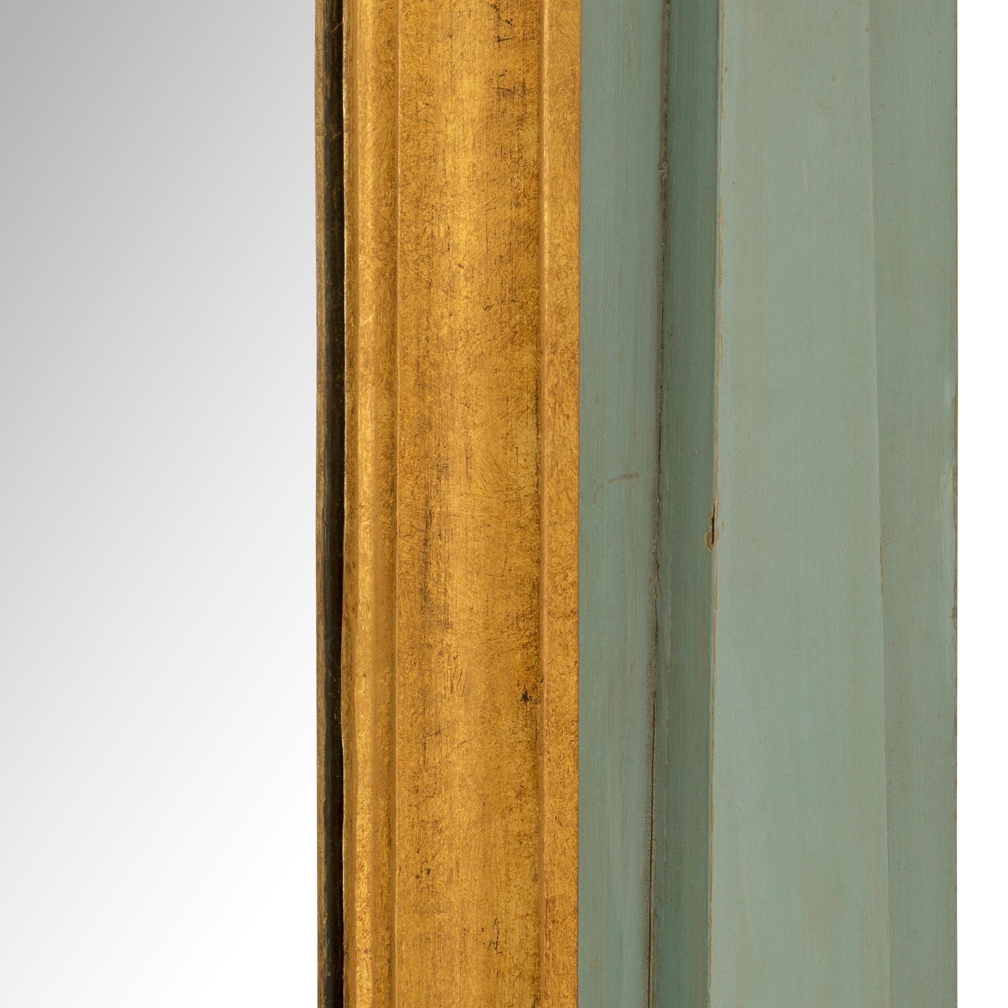 XIXe siècle Miroir français du 19ème siècle d'époque 1er Empire en bois patiné et doré, vers 1805 en vente