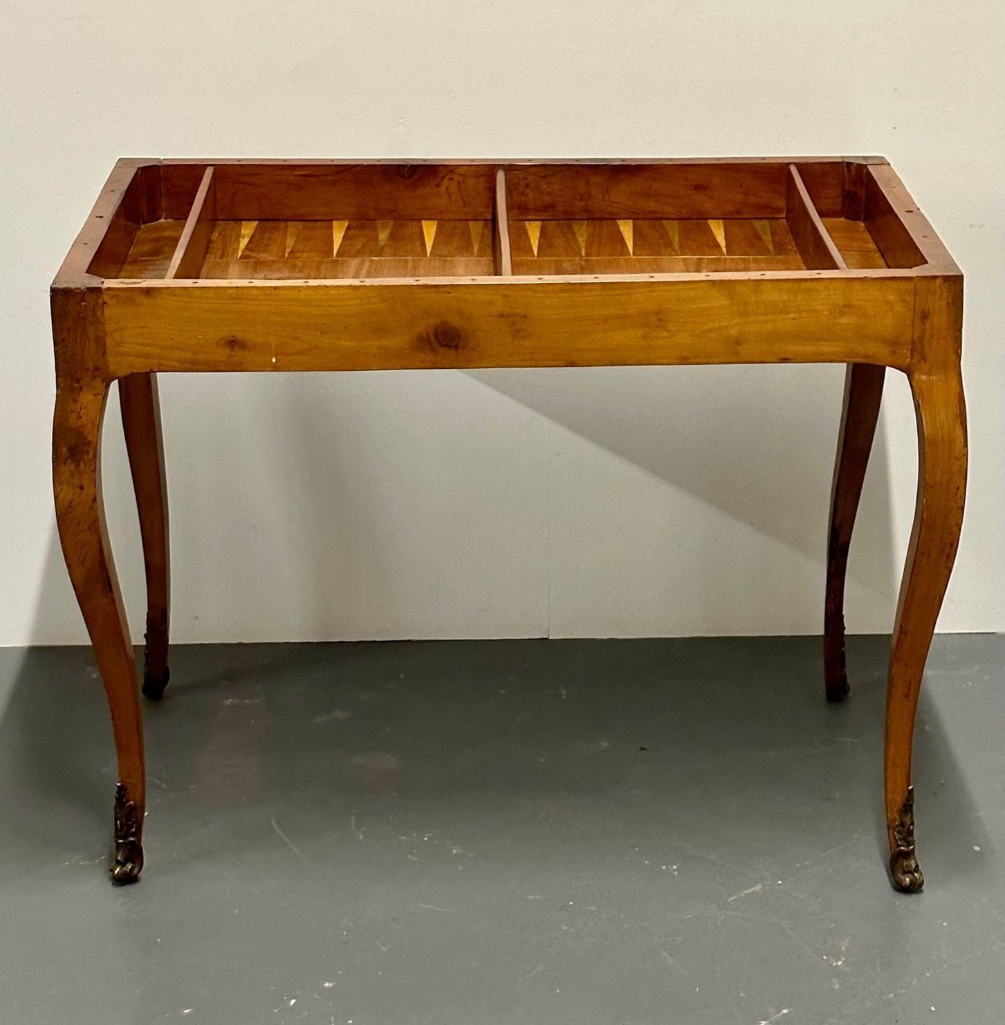 French 19th Century Antique Game / Backgammon Table, Checkerboard Leather Top In Good Condition In Stamford, CT