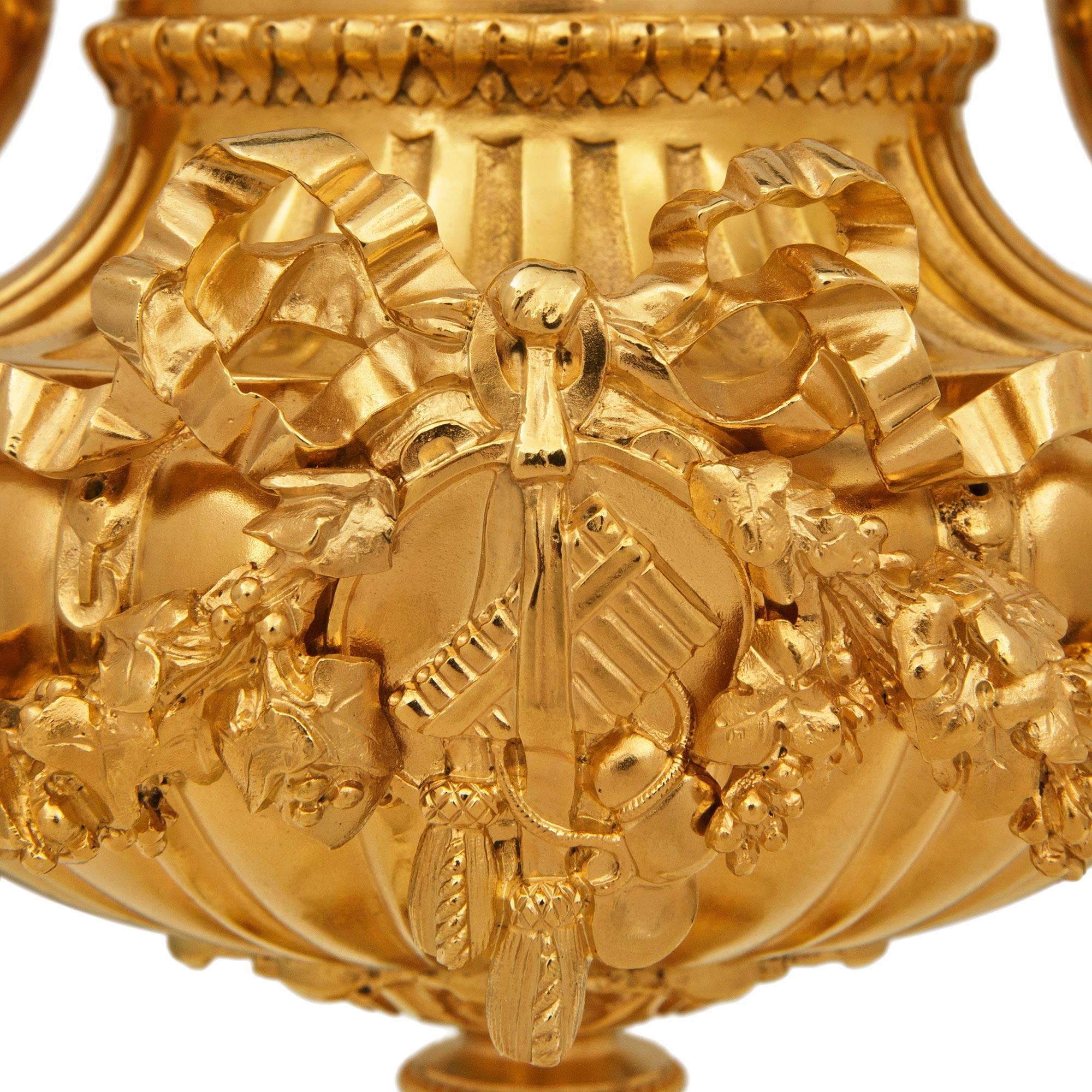 A French 19th century Belle Epoque Period marble and Ormolu clock garniture set For Sale 2
