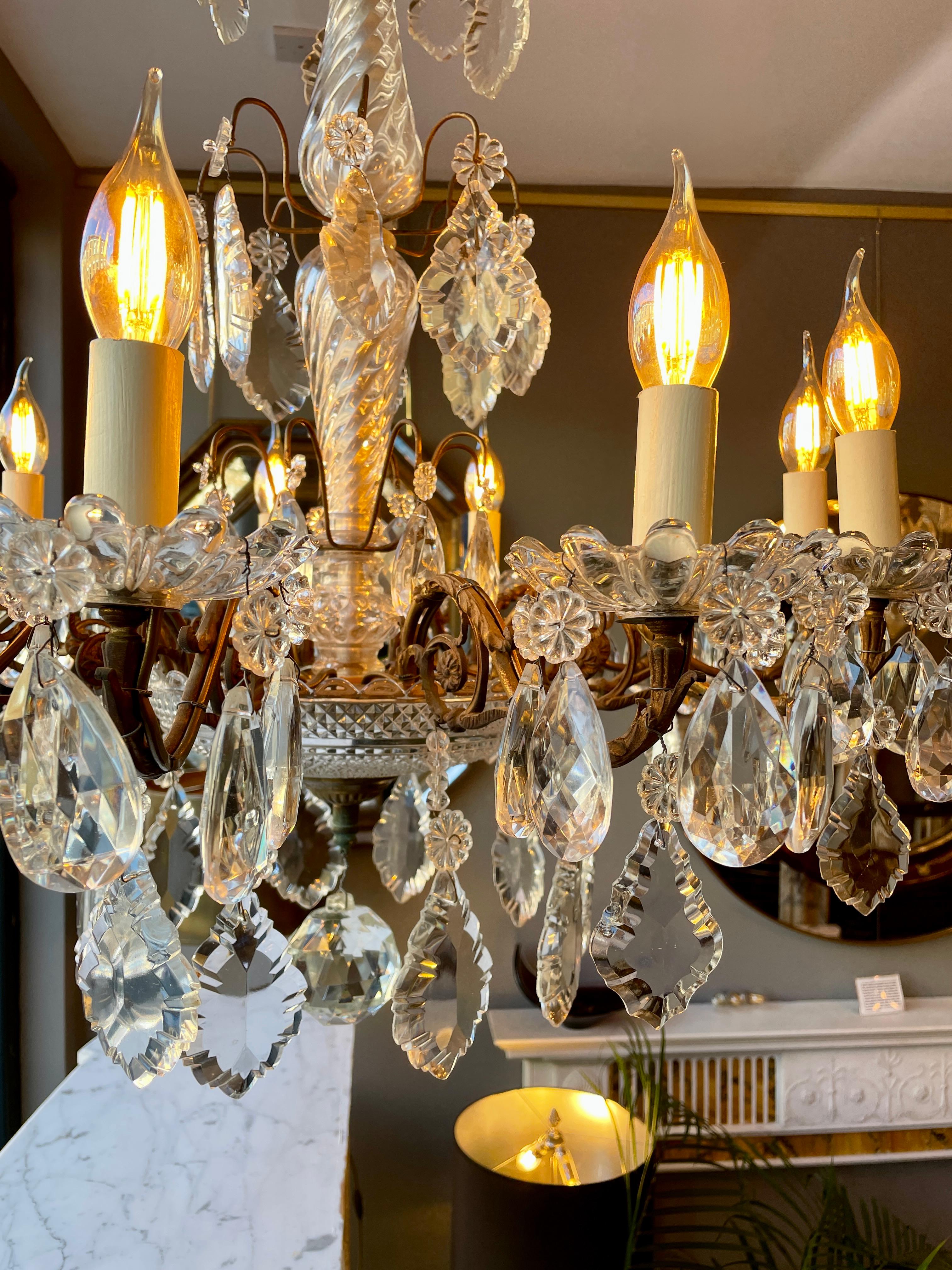 French 19th Century Bronze and Crystal Chandelier For Sale 10