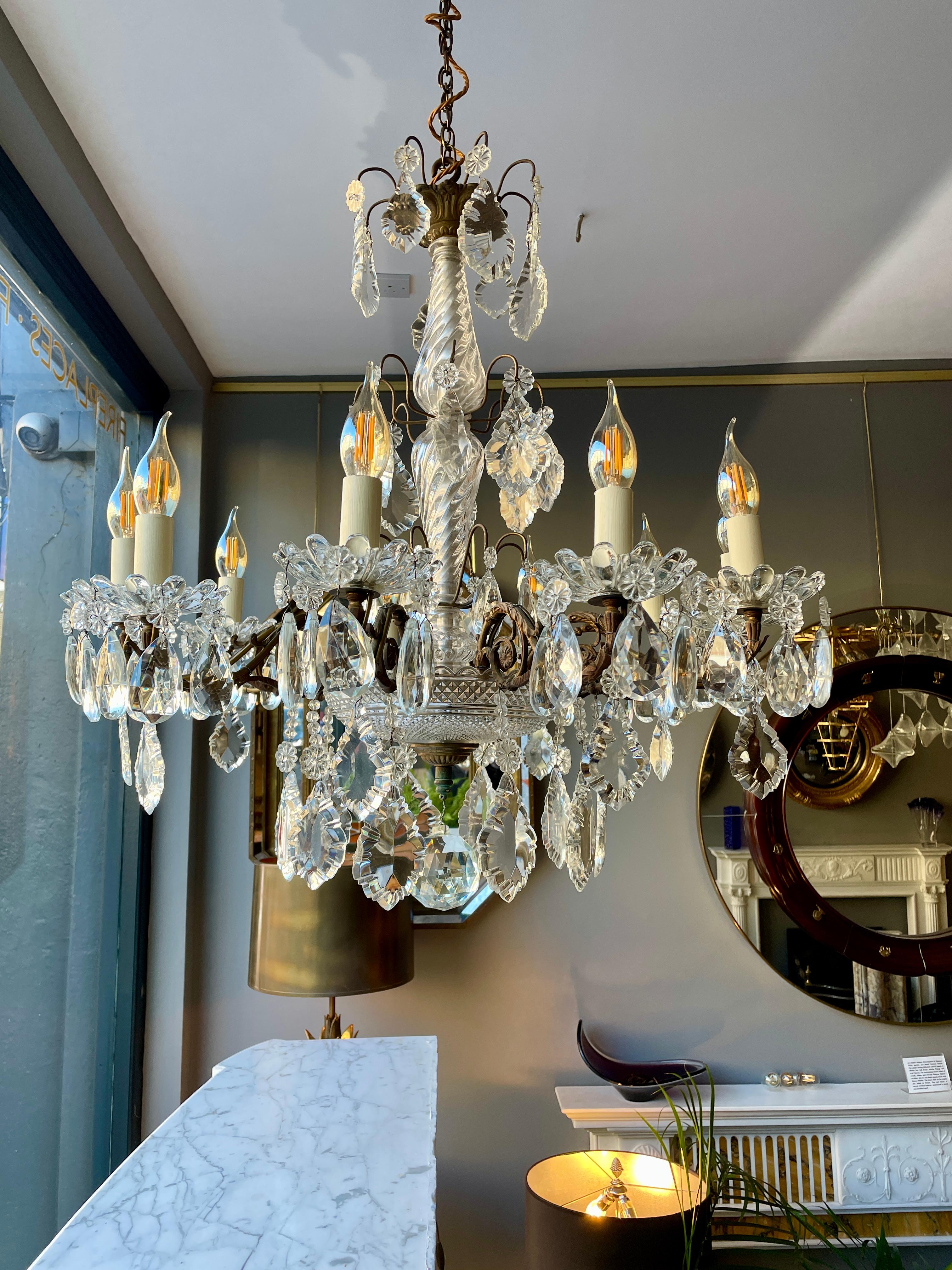 French 19th Century Bronze and Crystal Chandelier In Good Condition For Sale In London, GB