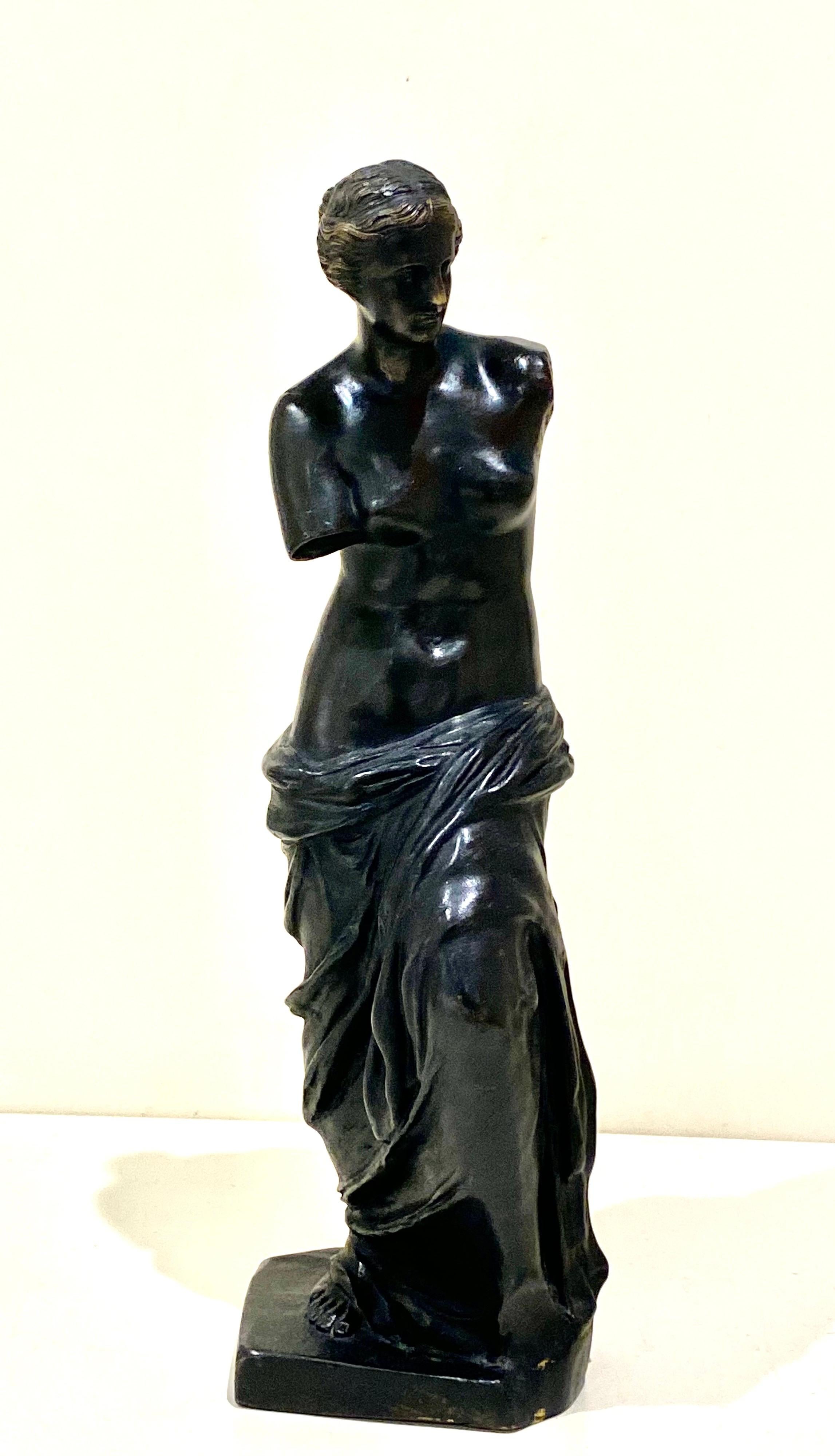 French 19th Century Bronze Figure of Venus De Milo For Sale 1