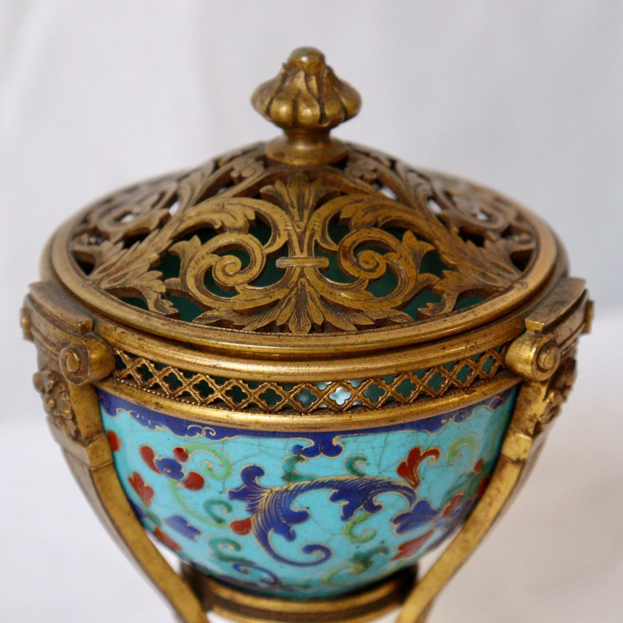 Vase aus gebürstetem Parfüm oder Topf Pourri aus dem 19. Jahrhundert (Handbemalt)