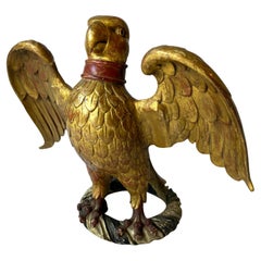 Un águila francesa de madera dorada del siglo XIX