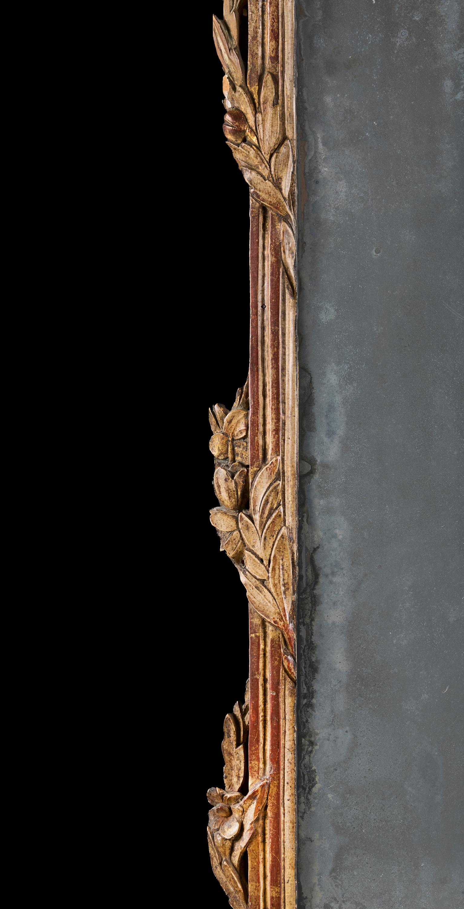 A French 19th Century Giltwood Mirror (Französisch) im Angebot