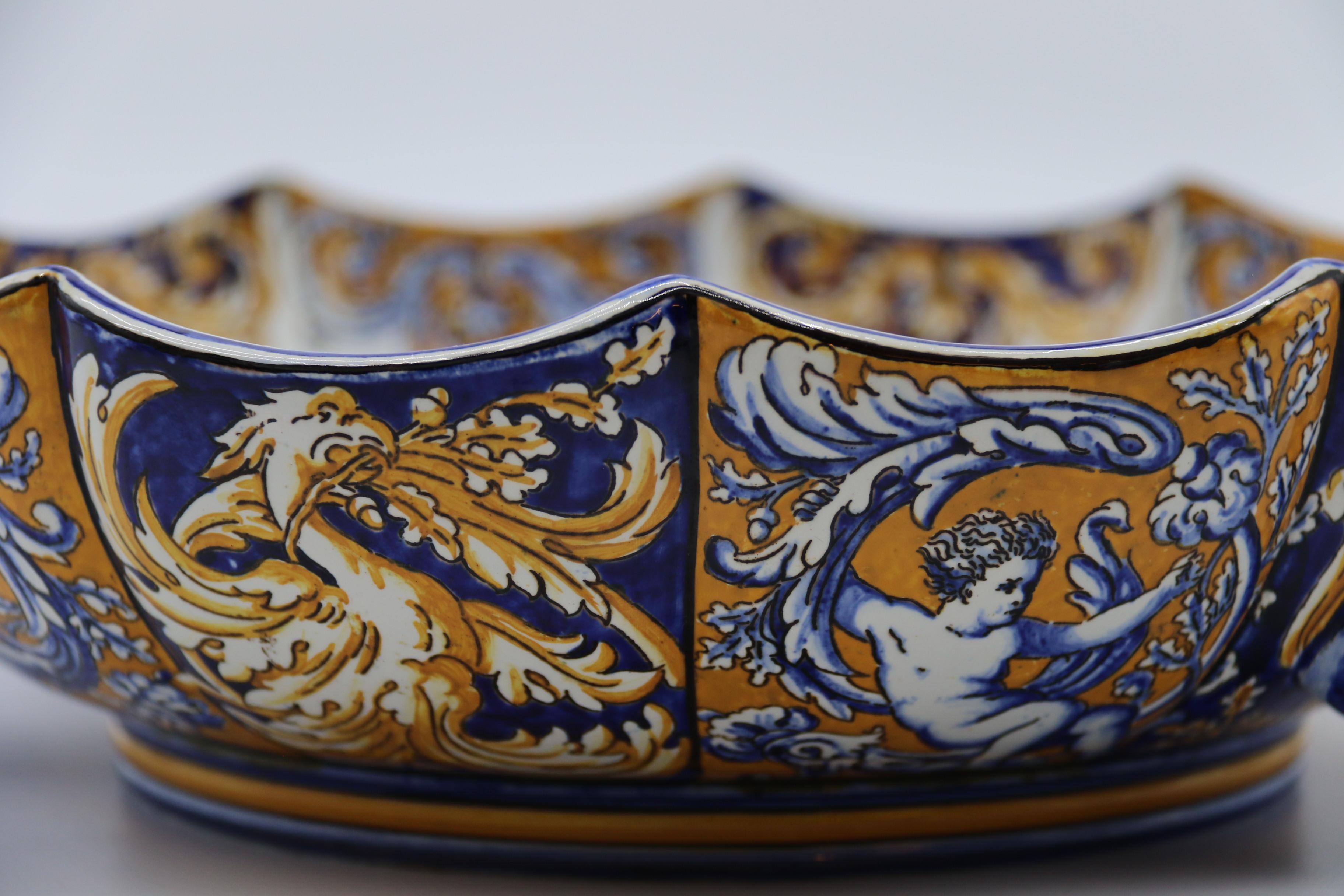 A French 19th century hand painted majolica dish from the Gien factory C 1875 For Sale 9