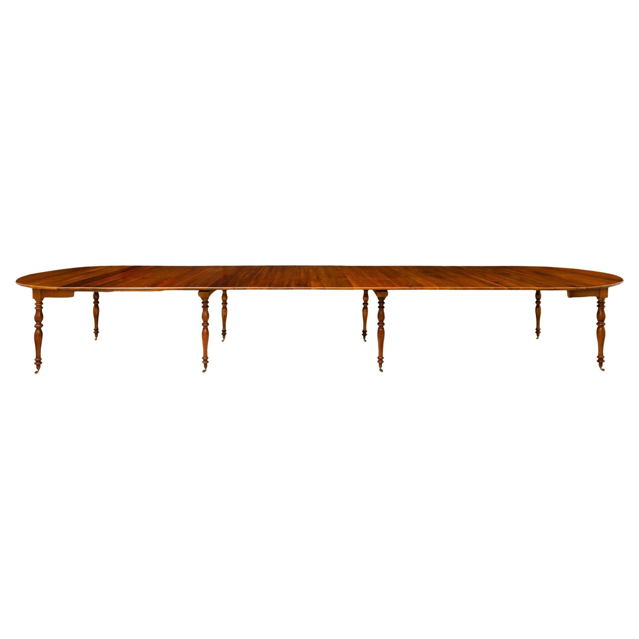 Table de salle à manger en noyer de style Louis Philippe du XIXe siècle