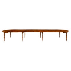 Mesa de comedor francesa de nogal Louis Philippe del siglo XIX