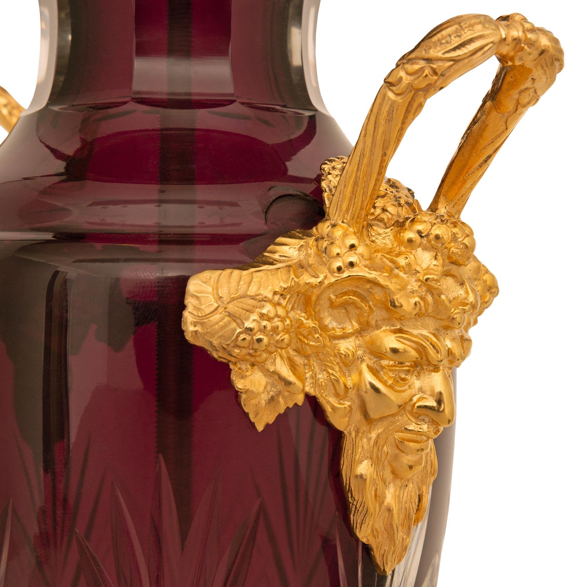 Lámpara francesa del siglo XIX de cristal y ormolu de estilo Luis XVI en venta 1