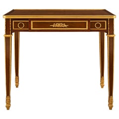 Table d'appoint en acajou, érable et amarante de style Louis XVI du XIXe siècle