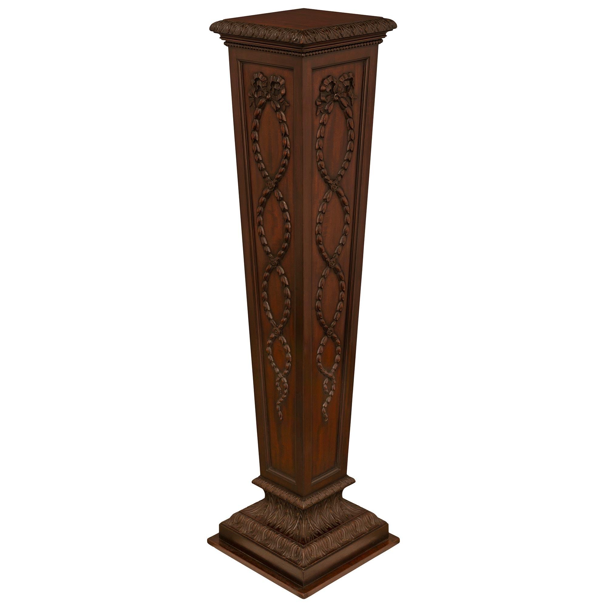 A French 19th century Louis XVI st. Mahogany pedestal In Good Condition For Sale In West Palm Beach, FL