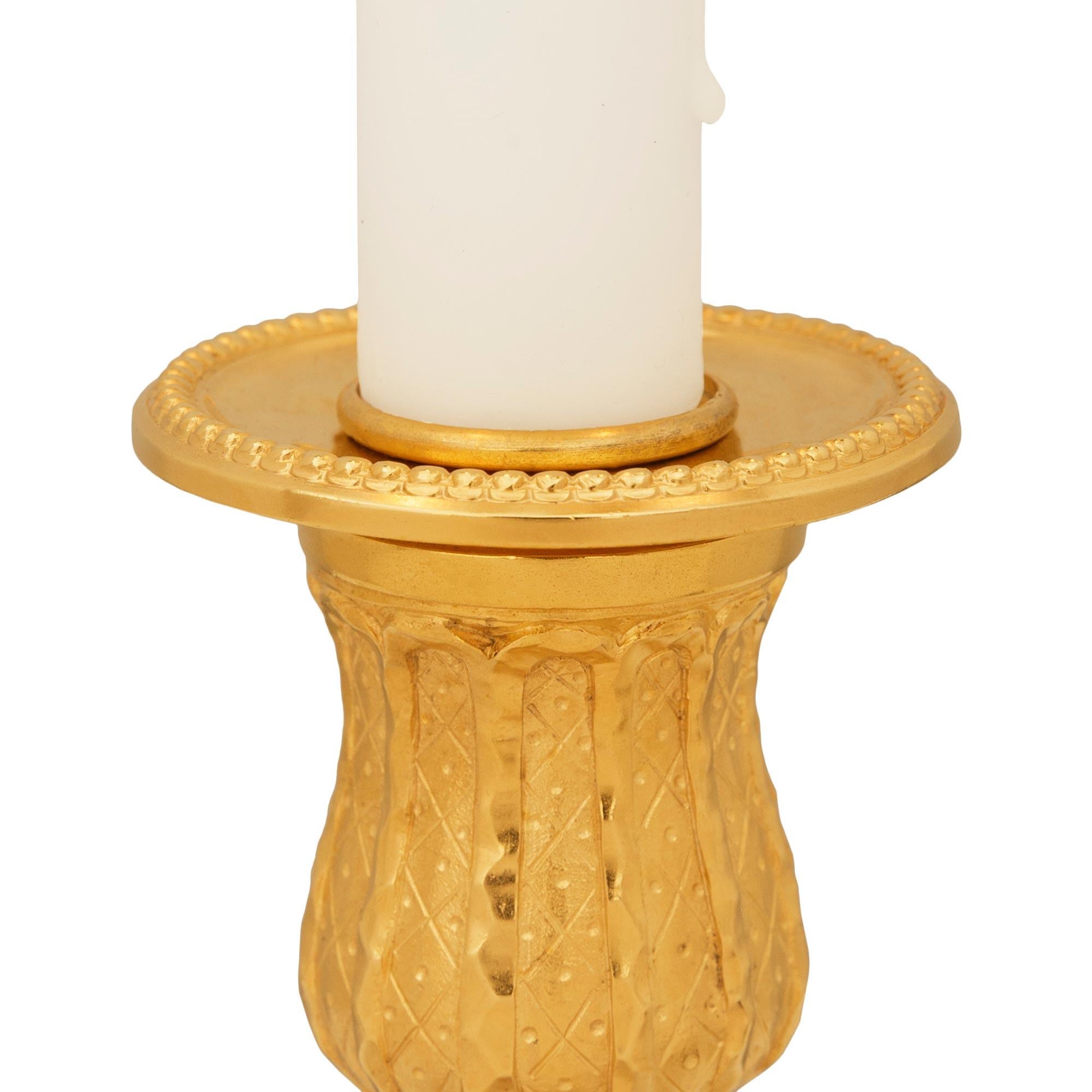 Französische Ormolu-Lampe aus dem 19. Jahrhundert (Ludwig XVI.) im Zustand „Gut“ im Angebot in West Palm Beach, FL