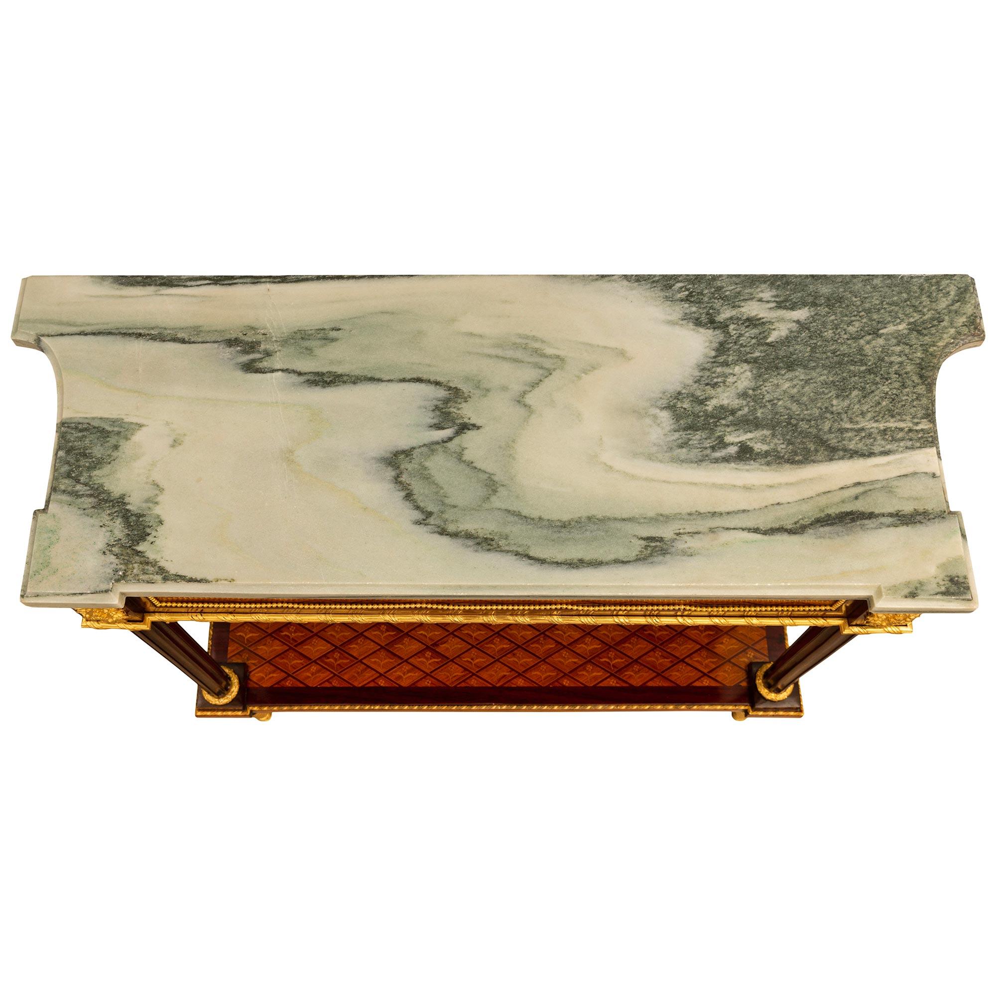 Consola de mármol de caoba tulipwood ormolu estilo Luis XVI del siglo XIX francés en venta 5