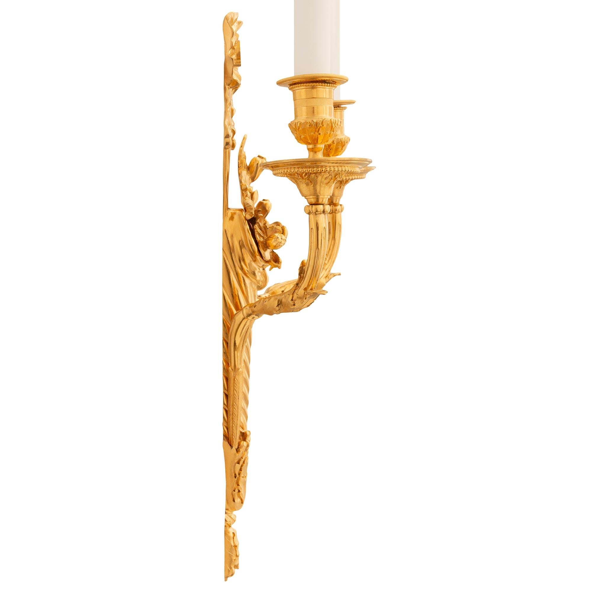 A  Applique francesi del XIX secolo in stile Luigi XVI in ormolu In condizioni buone in vendita a West Palm Beach, FL