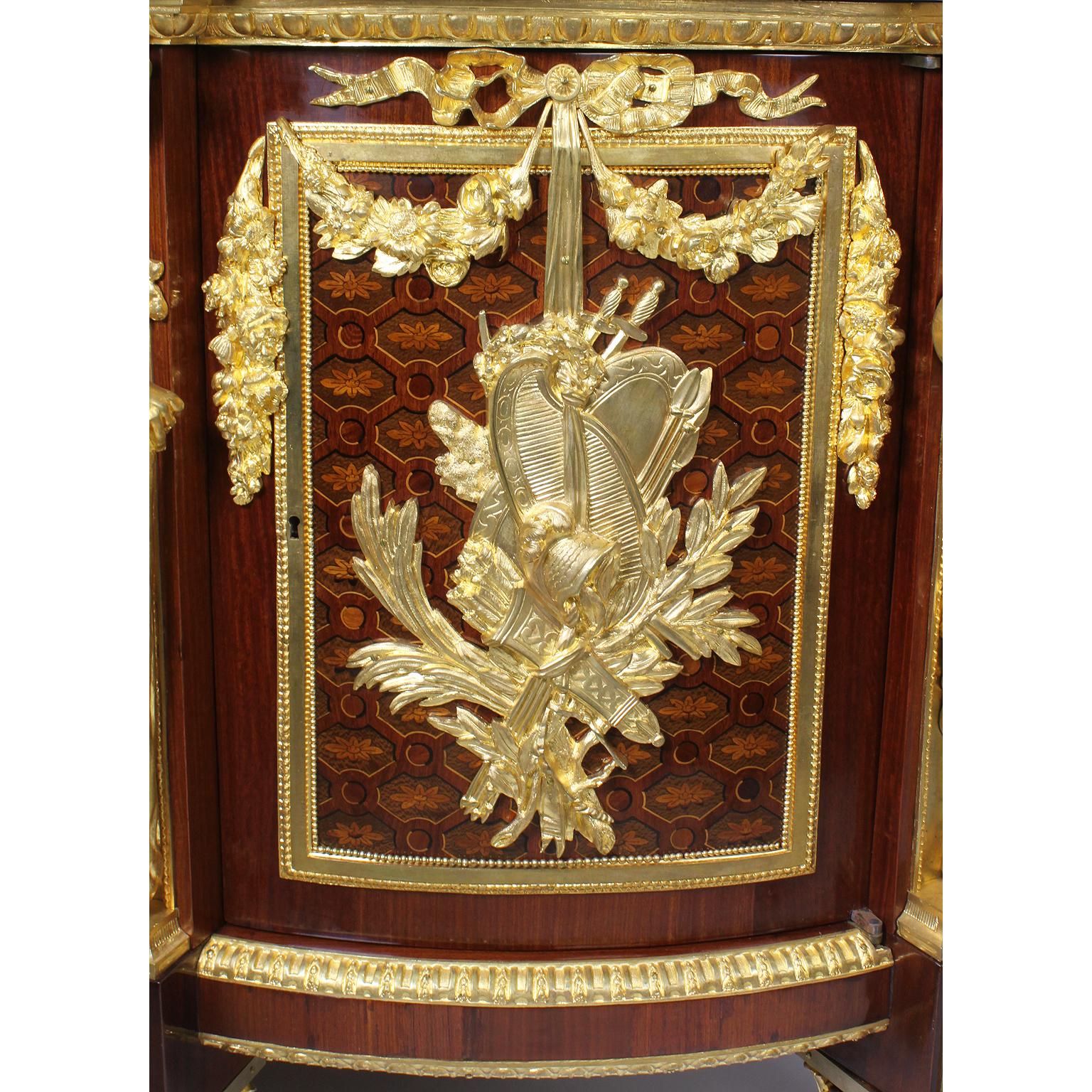 Palastartige französische Kommode im Louis-XVI.-Stil mit Intarsien und Wappen aus vergoldeter Bronze im Angebot 9