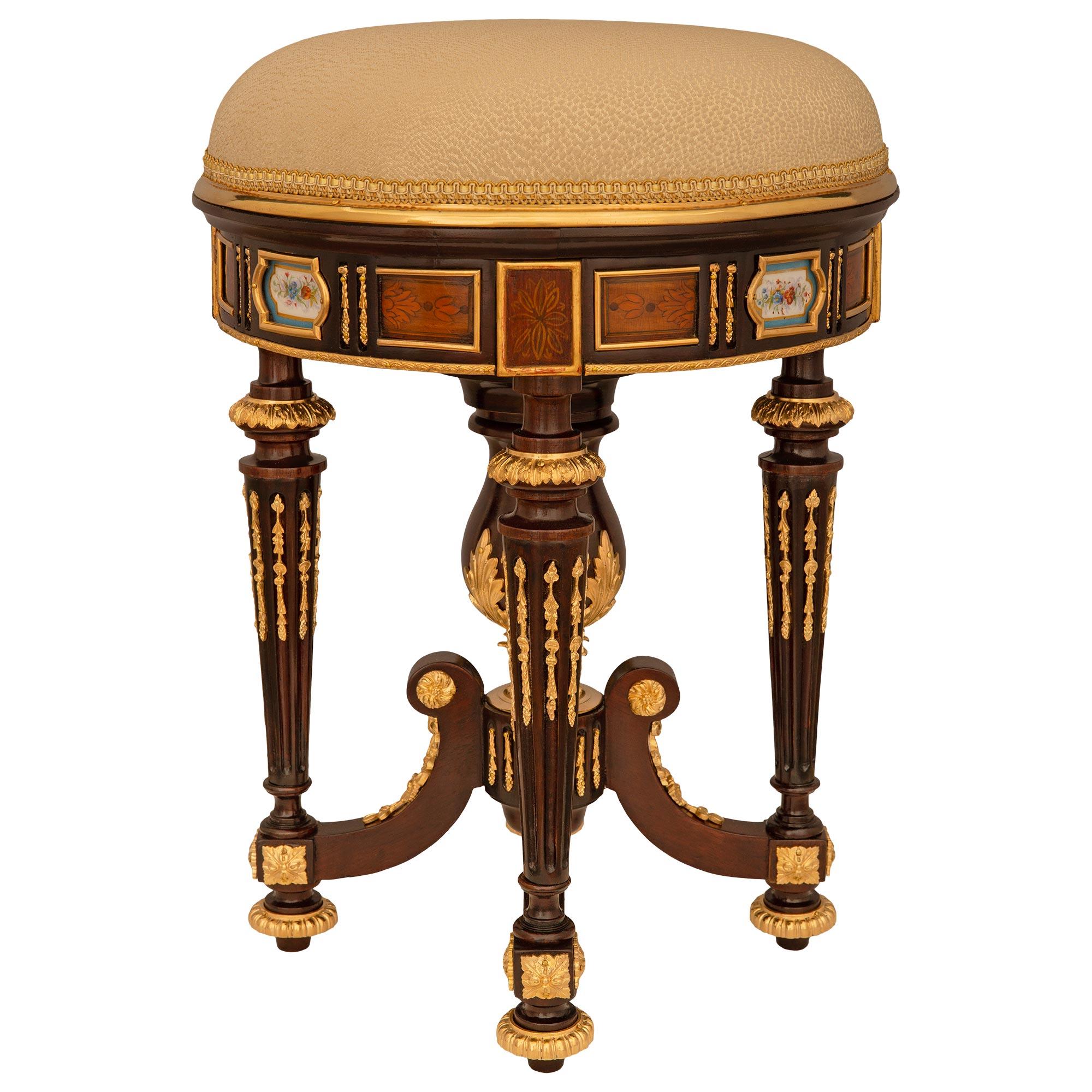 Français Banc de vanité/piano d'époque Louis XVI du 19ème siècle d'après Napoléon III en vente