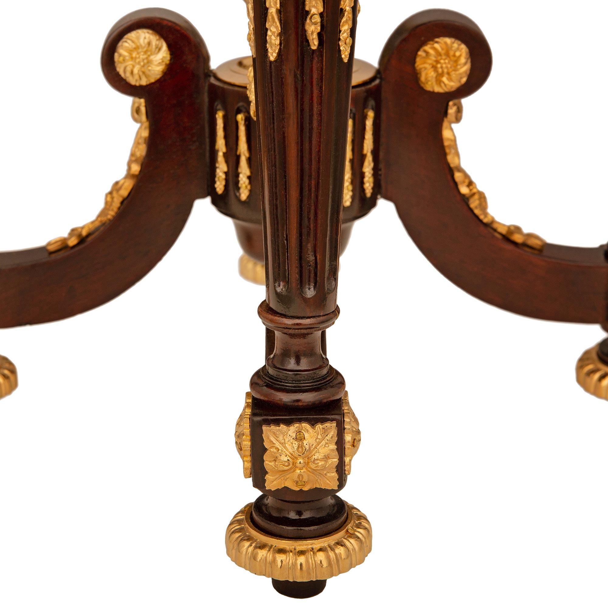 Banc de vanité/piano d'époque Louis XVI du 19ème siècle d'après Napoléon III en vente 1