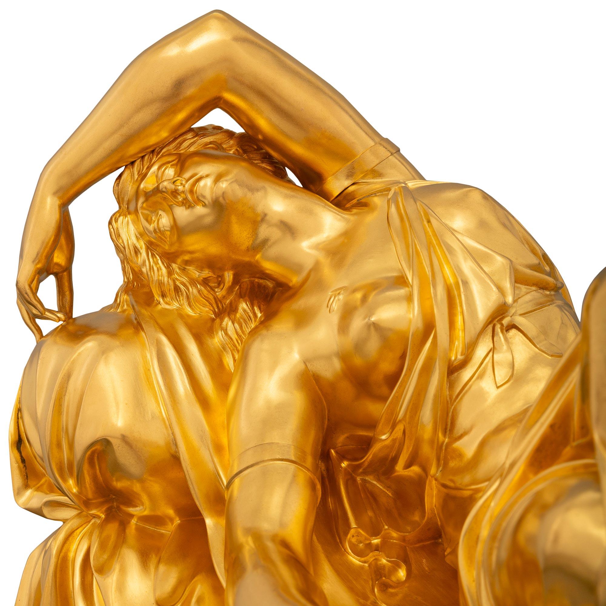 Eine französische Skulptur aus Goldbronze und Pietra Braschia-Marmor aus dem 19. Jahrhundert von Lucretia im Zustand „Gut“ im Angebot in West Palm Beach, FL