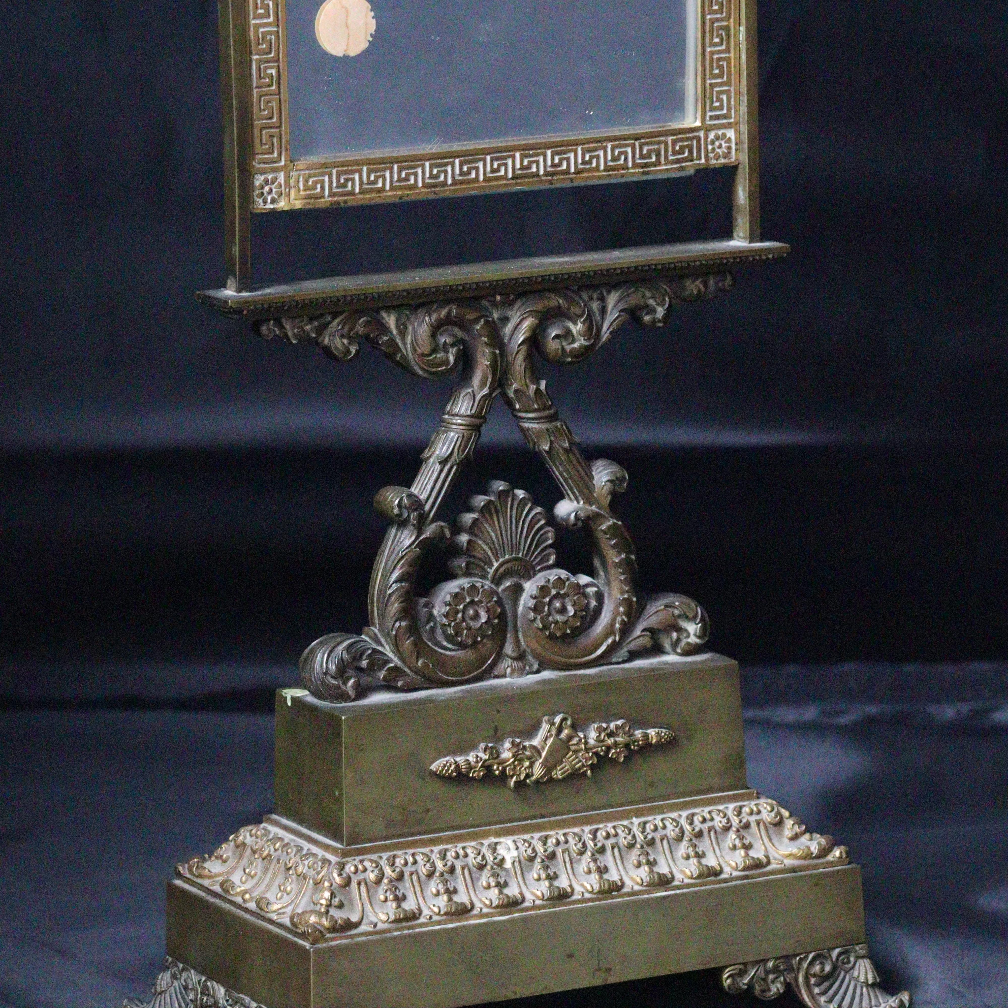 Franzsischer Psyche-Coiffeuse-Spiegel der Restauration des 19. Jahrhunderts (Bronze) im Angebot