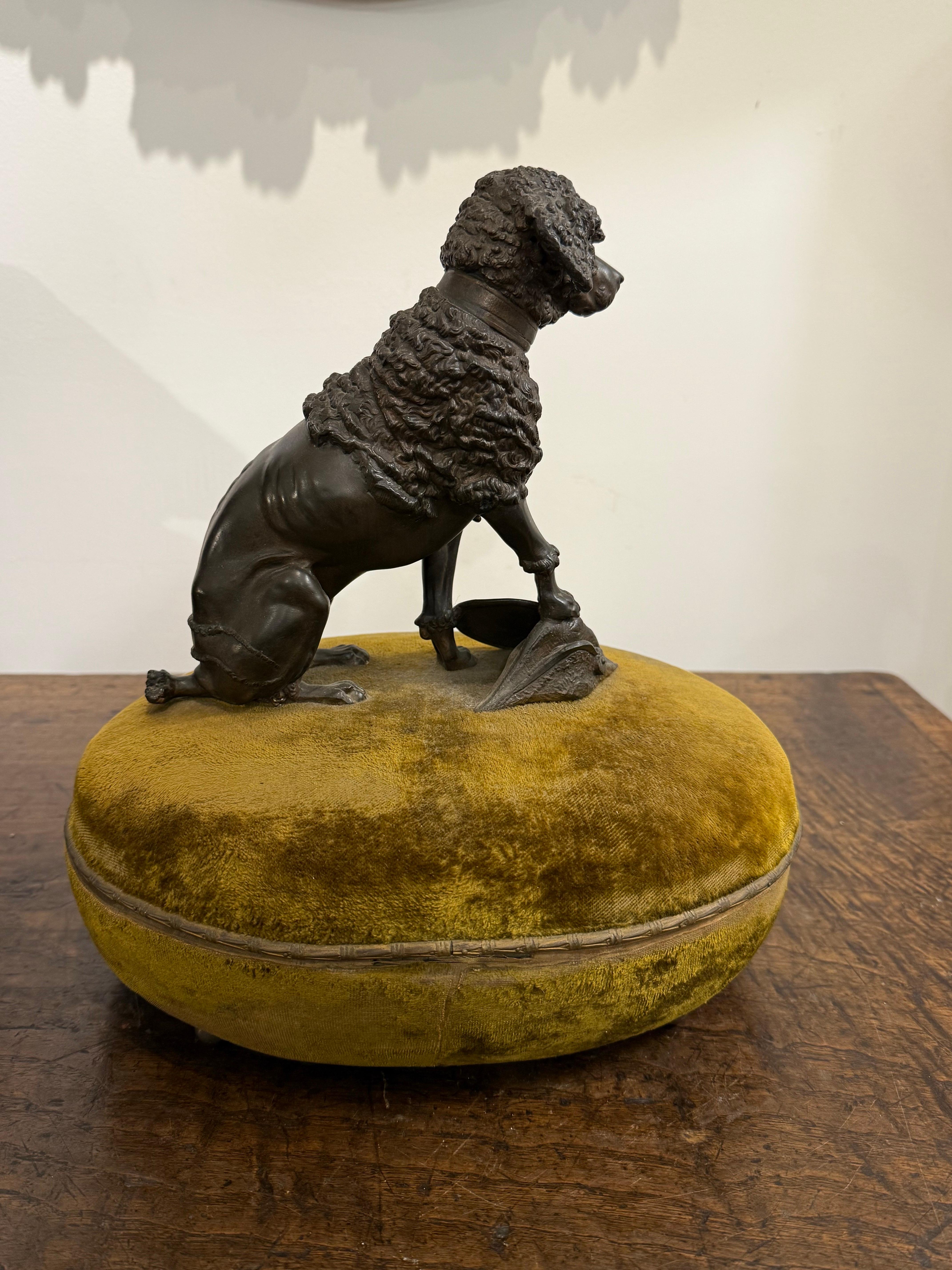 Zinc brut Boîte à gants en animalerie française, 19e siècle en vente