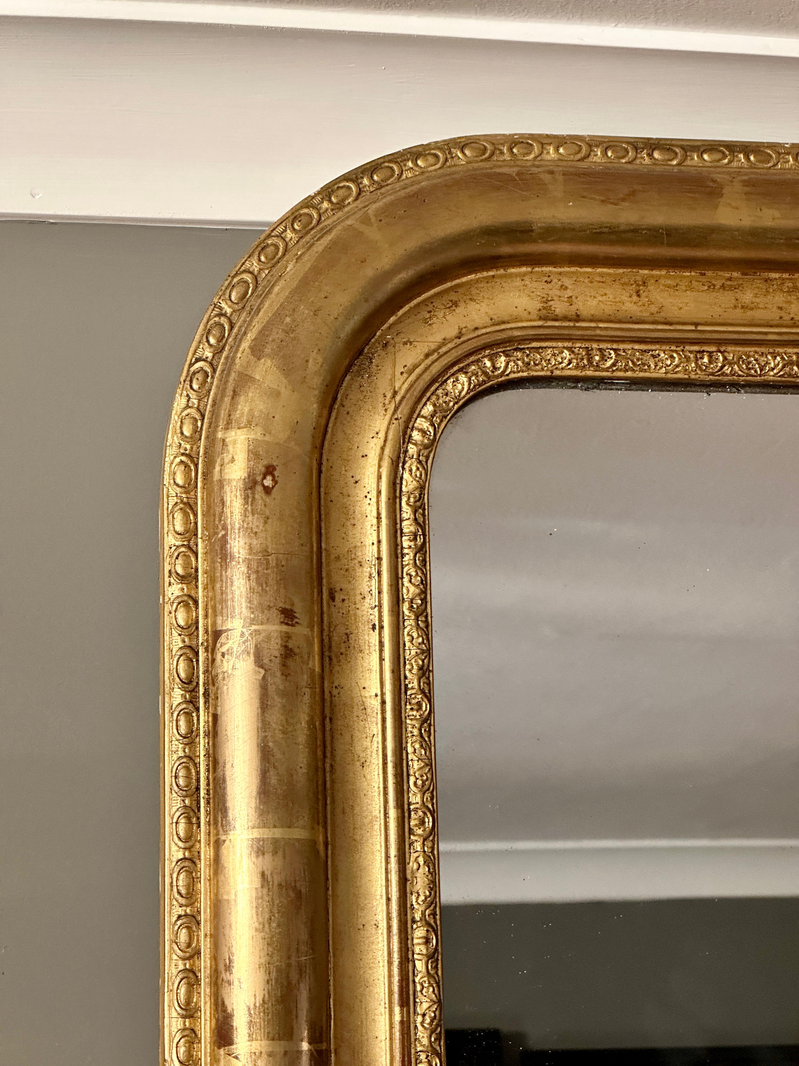A French Antique Louis Philippe Domed Top Gold Gilt Mirror  In Good Condition In London, GB