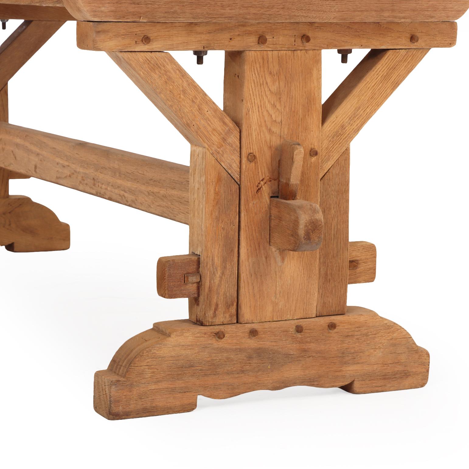 Français A.I.C., table d'architecte en chêne, C.C. 1945. en vente