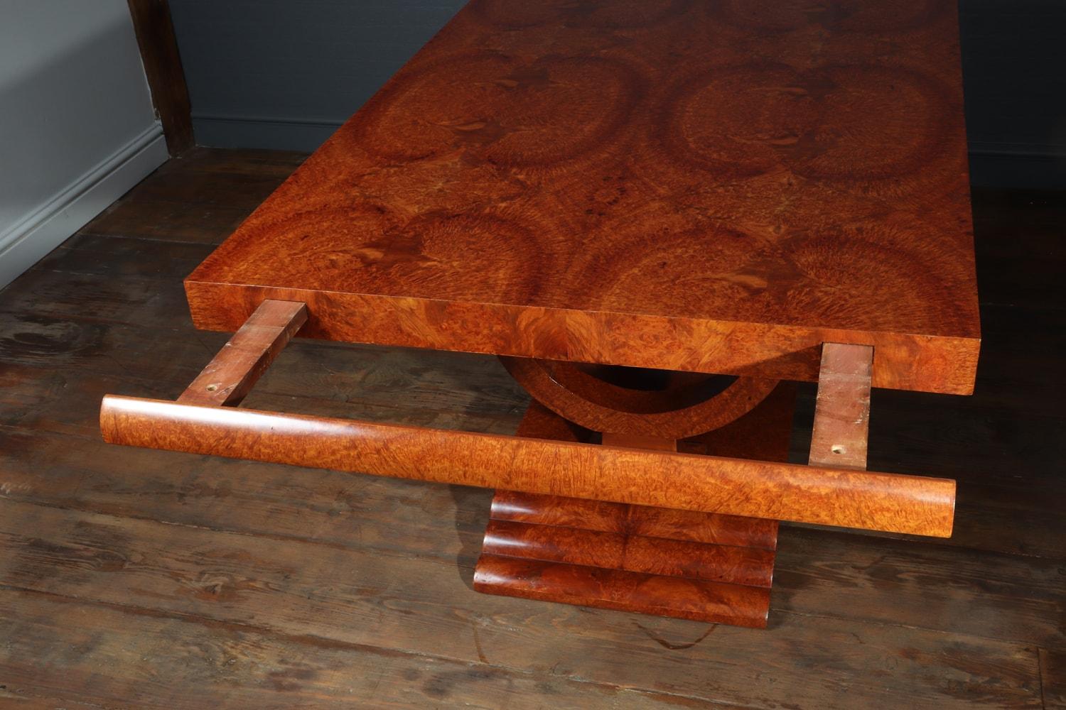 French Art Deco Amboyna Extending Dining Table, circa 1930 For Sale 10