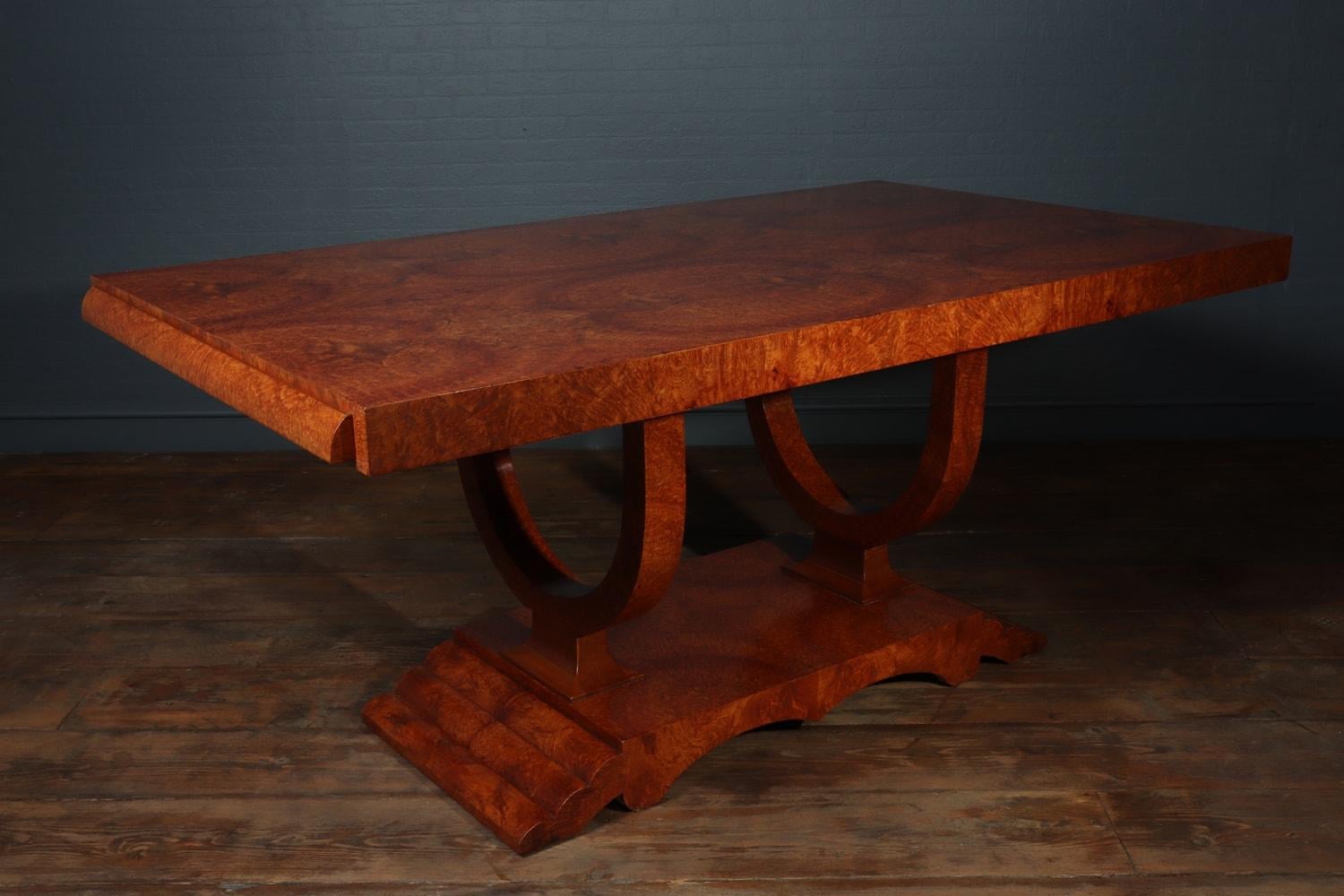 French Art Deco Amboyna Extending Dining Table, circa 1930 For Sale 4