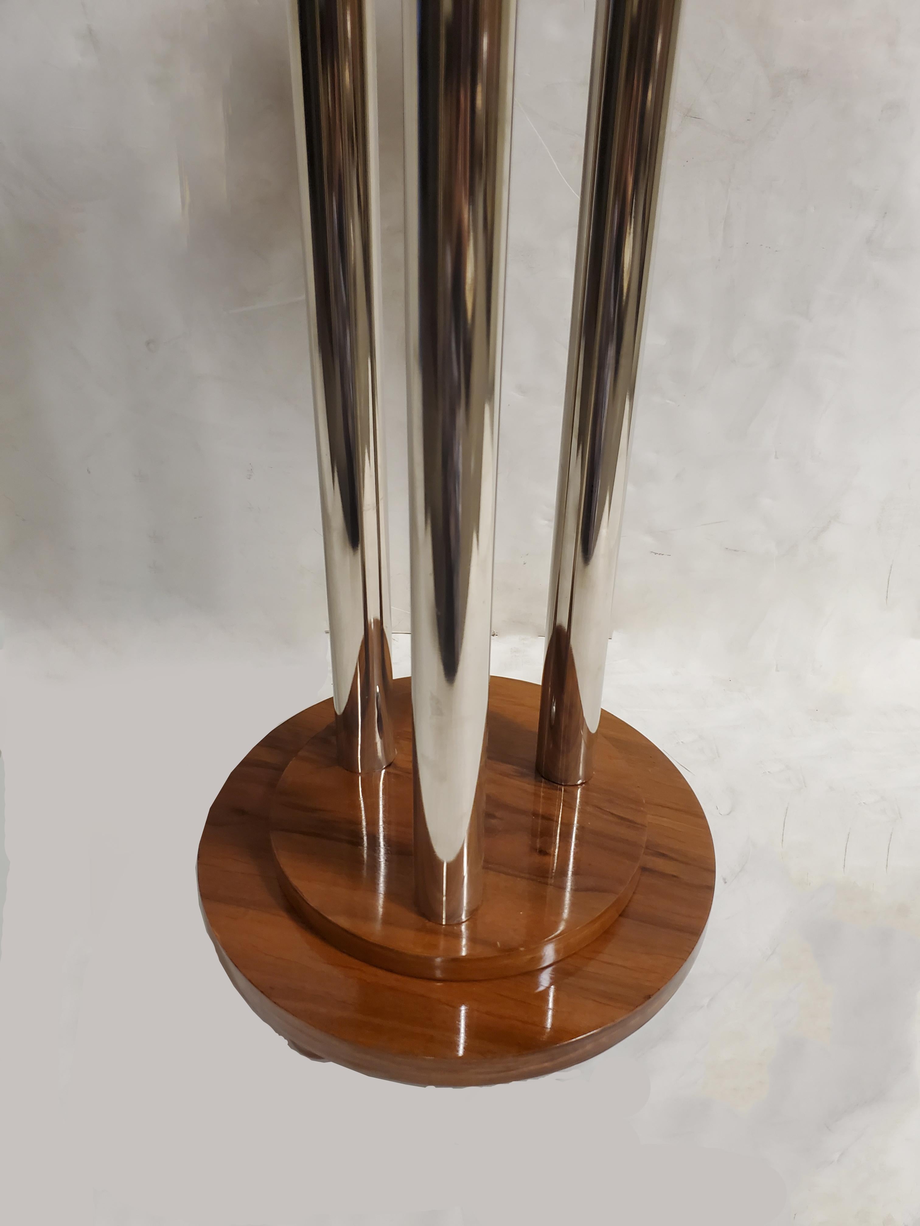 French Art Deco Book Matched Walnut and Metal End / Side Table For Sale 7
