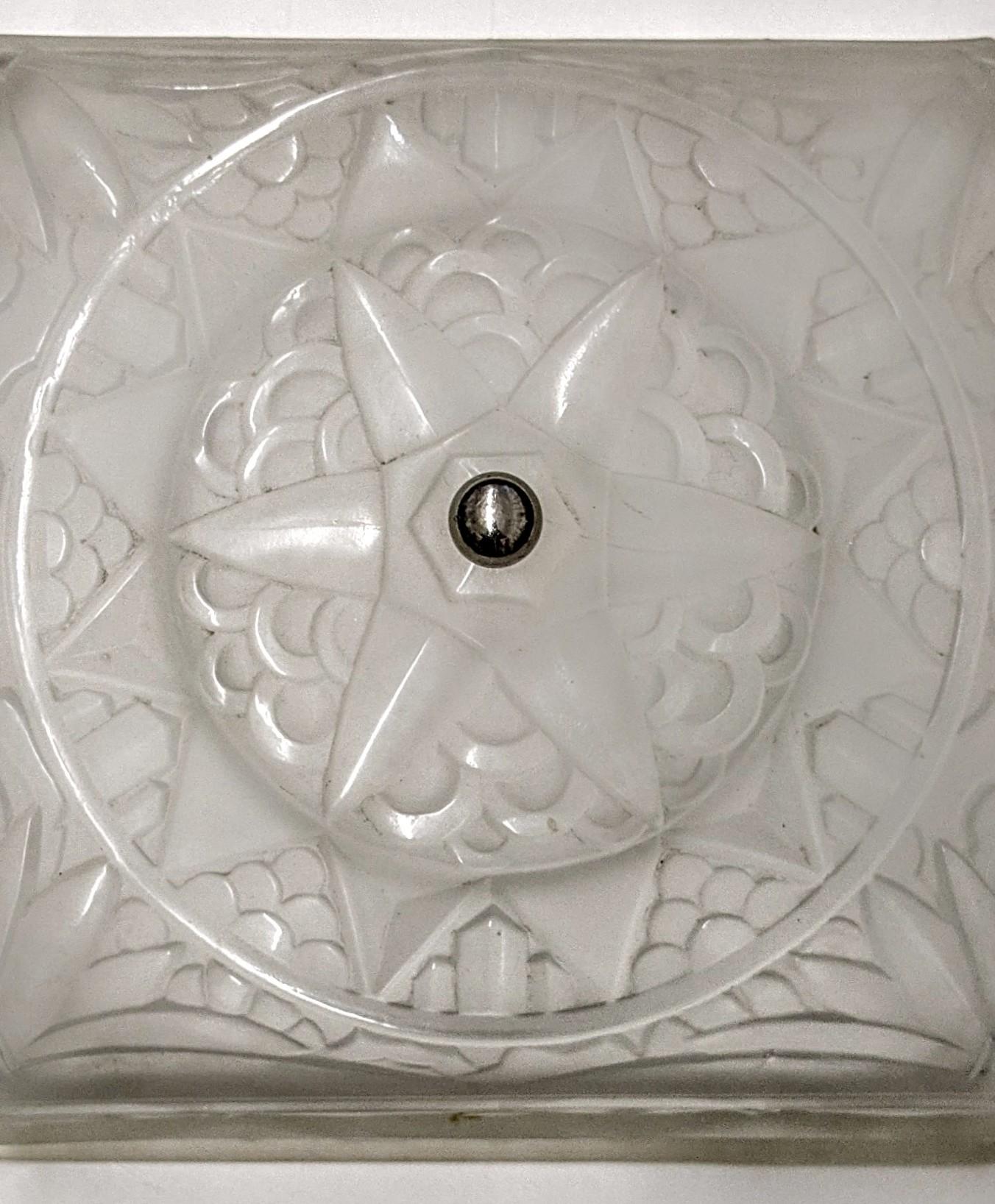 Pressato Lampadario a incasso o a sospensione in stile Art Déco francese di Hanots in vendita