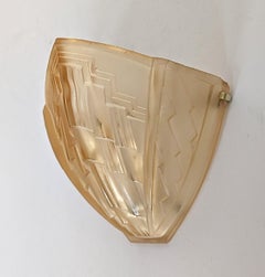 A French Art Deco Geometric Single Sconce Signed by Noverdy