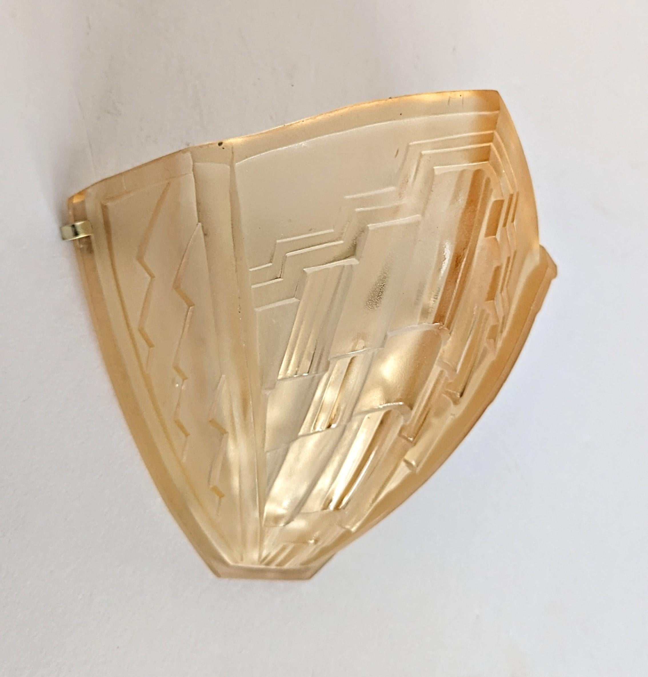 20th Century A French Art Deco Geometric Single Sconce Signed by Noverdy For Sale