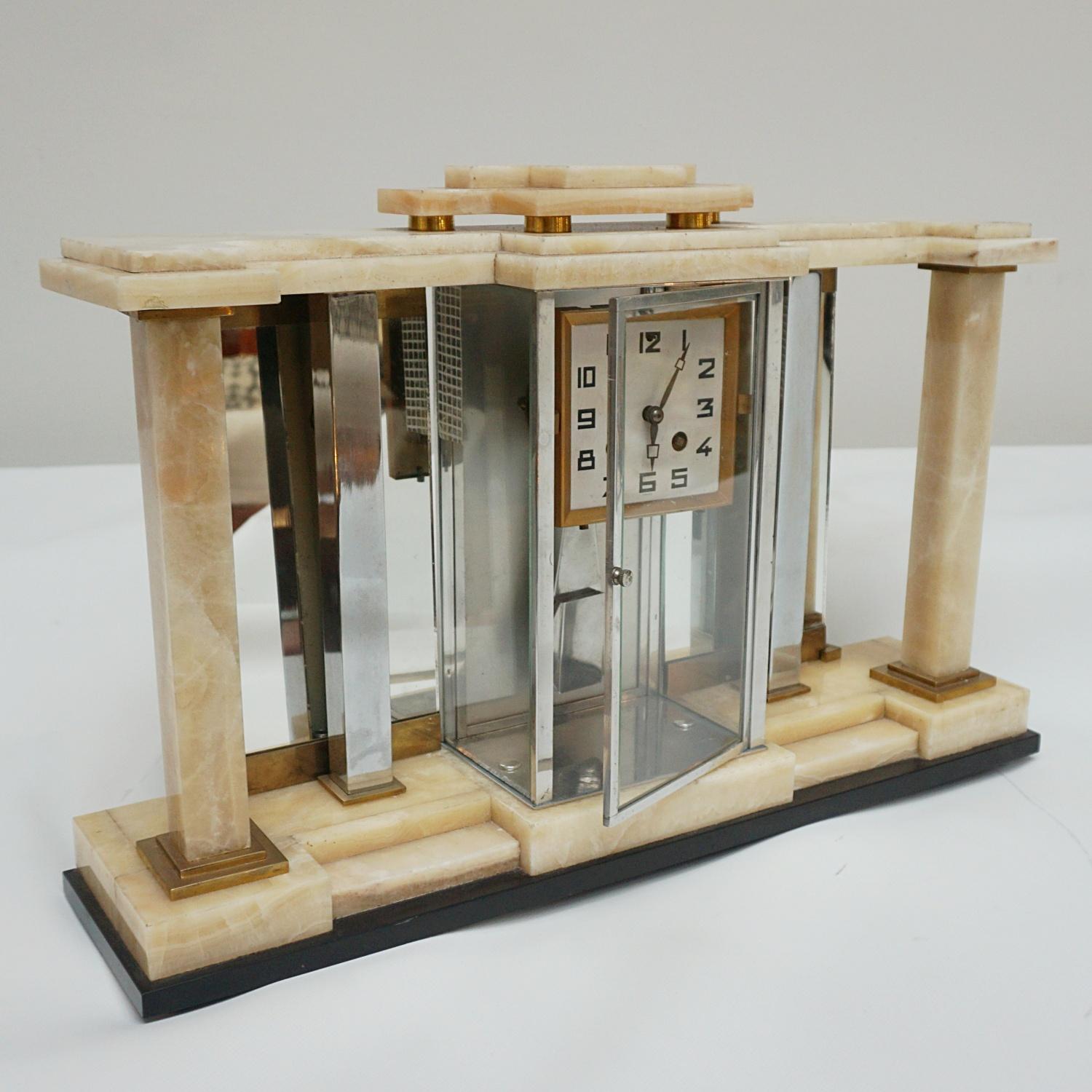 French Art Deco Marbled Onyx Mantle Clock 9