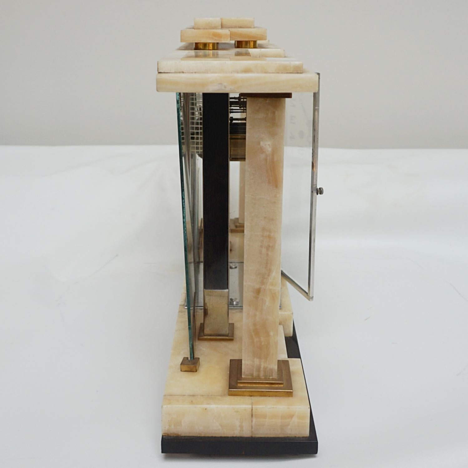 French Art Deco Marbled Onyx Mantle Clock 4