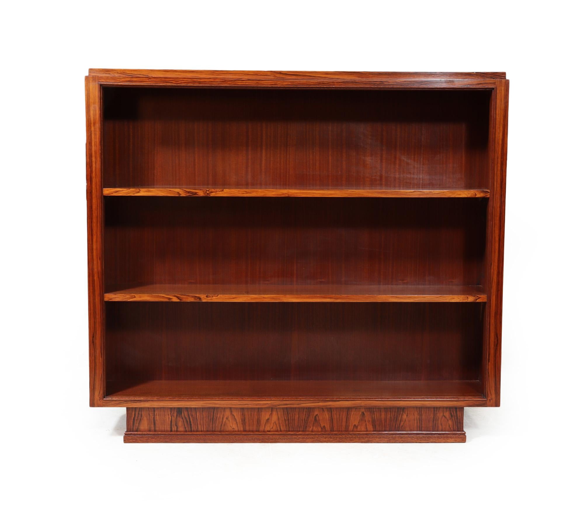 A French Art Deco rosewood Open Bookcase In Good Condition In Paddock Wood Tonbridge, GB