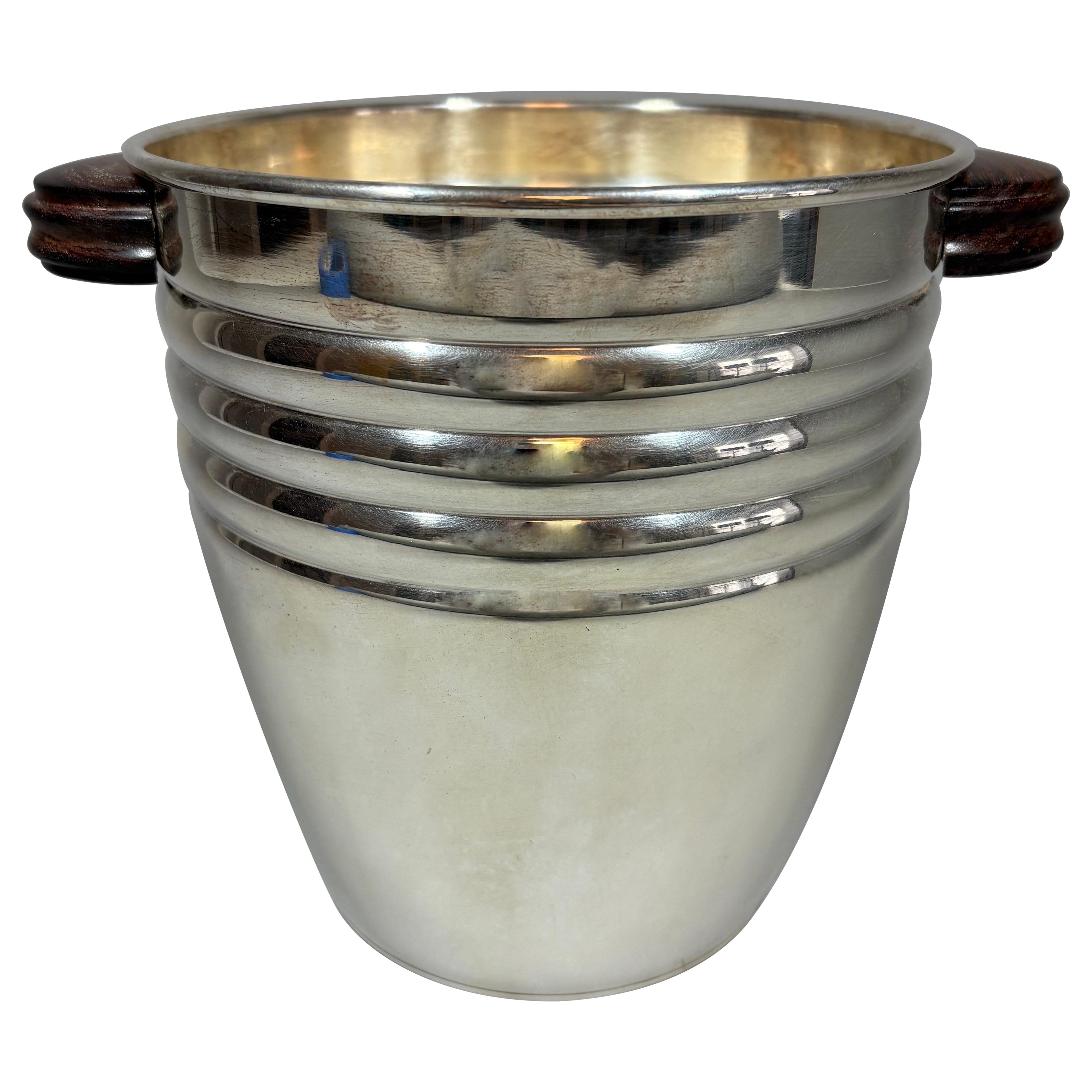 Rafraîchisseur de champagne et de vin en métal argenté de style Art Déco, avec poignées en bois de rose.