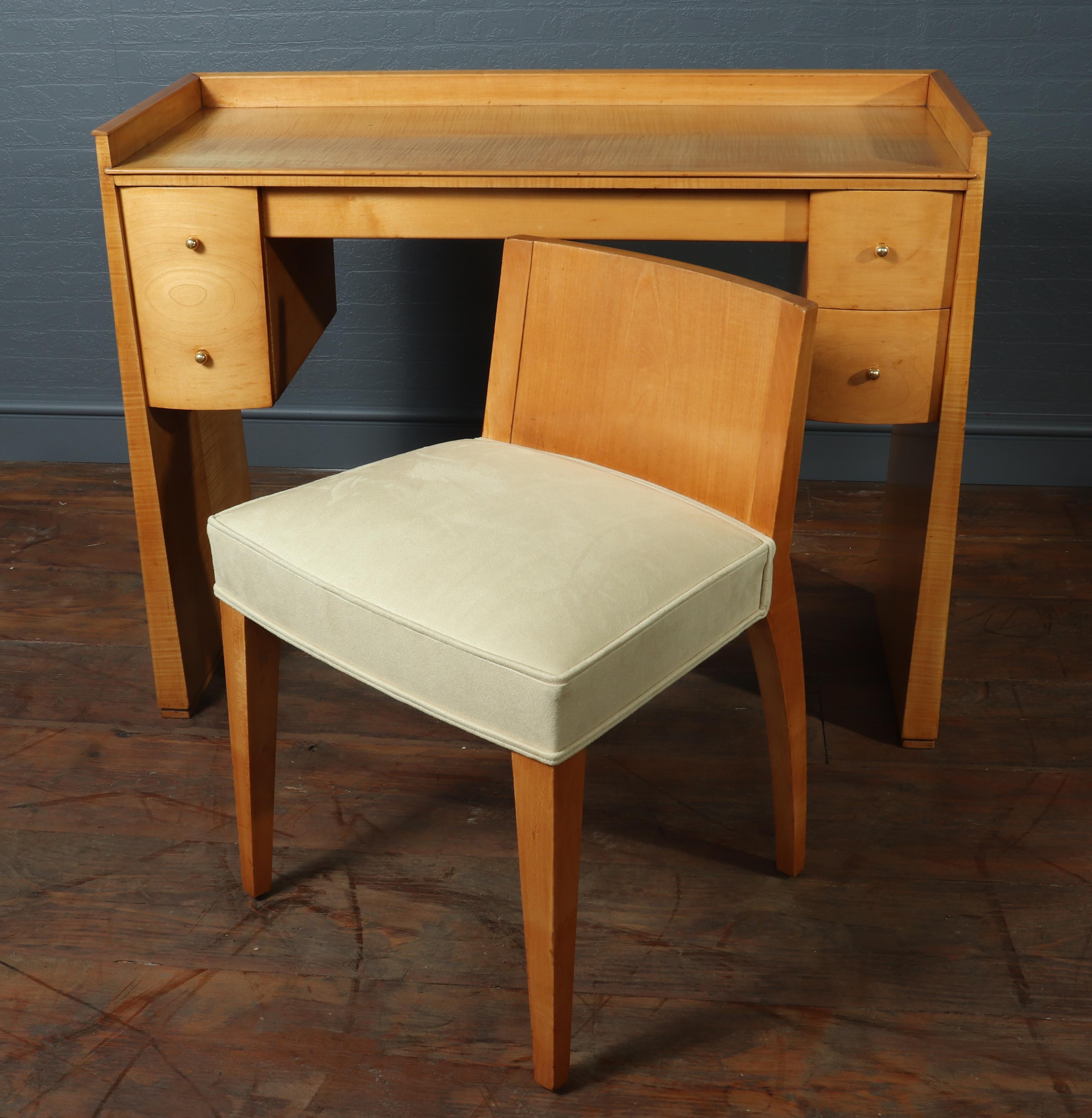 French Art Deco Sycamore Dressing Table and Chair For Sale 7