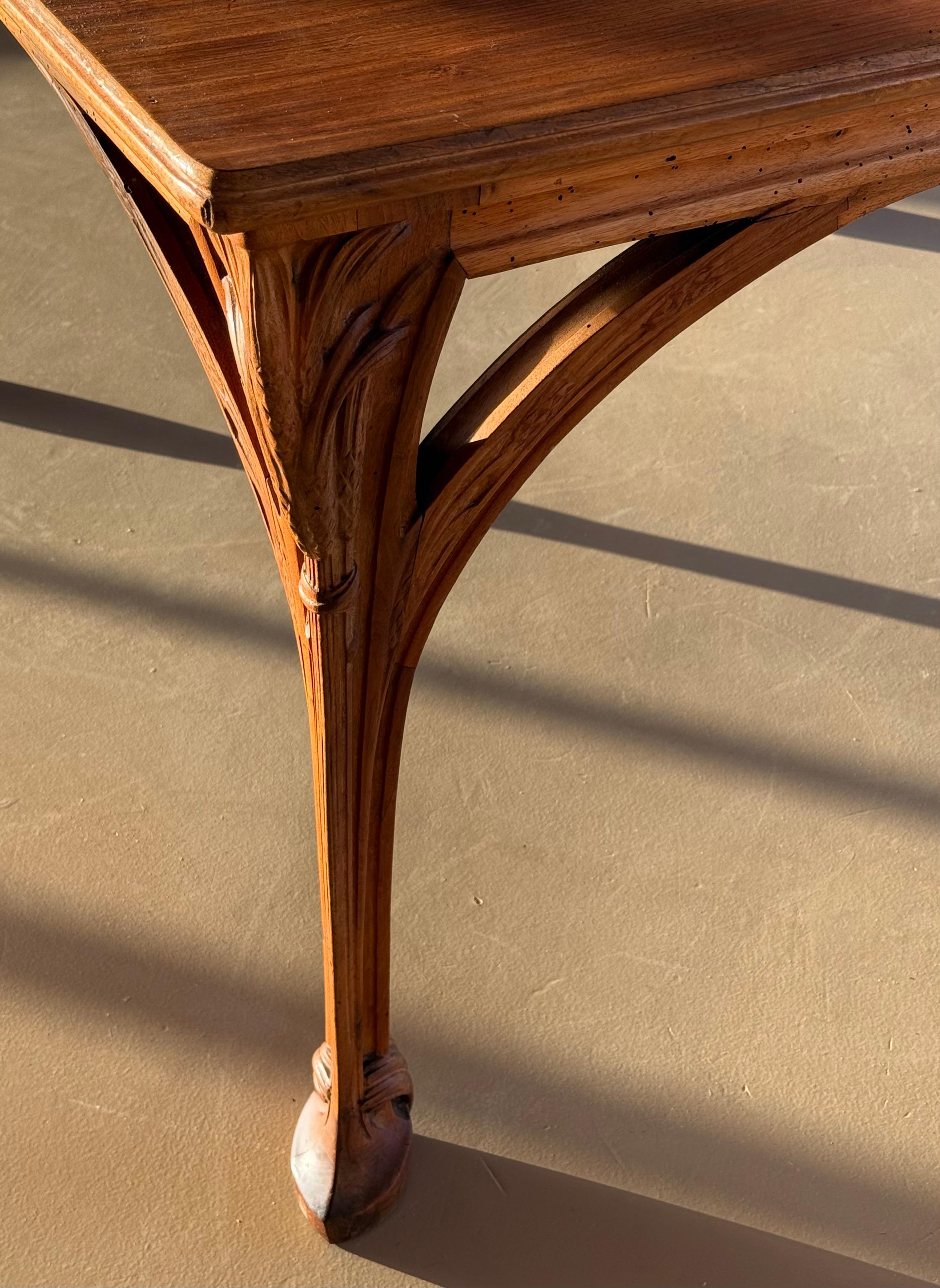 Tavolo da pranzo francese Art Carved intagliato, circa 1900 in vendita 1