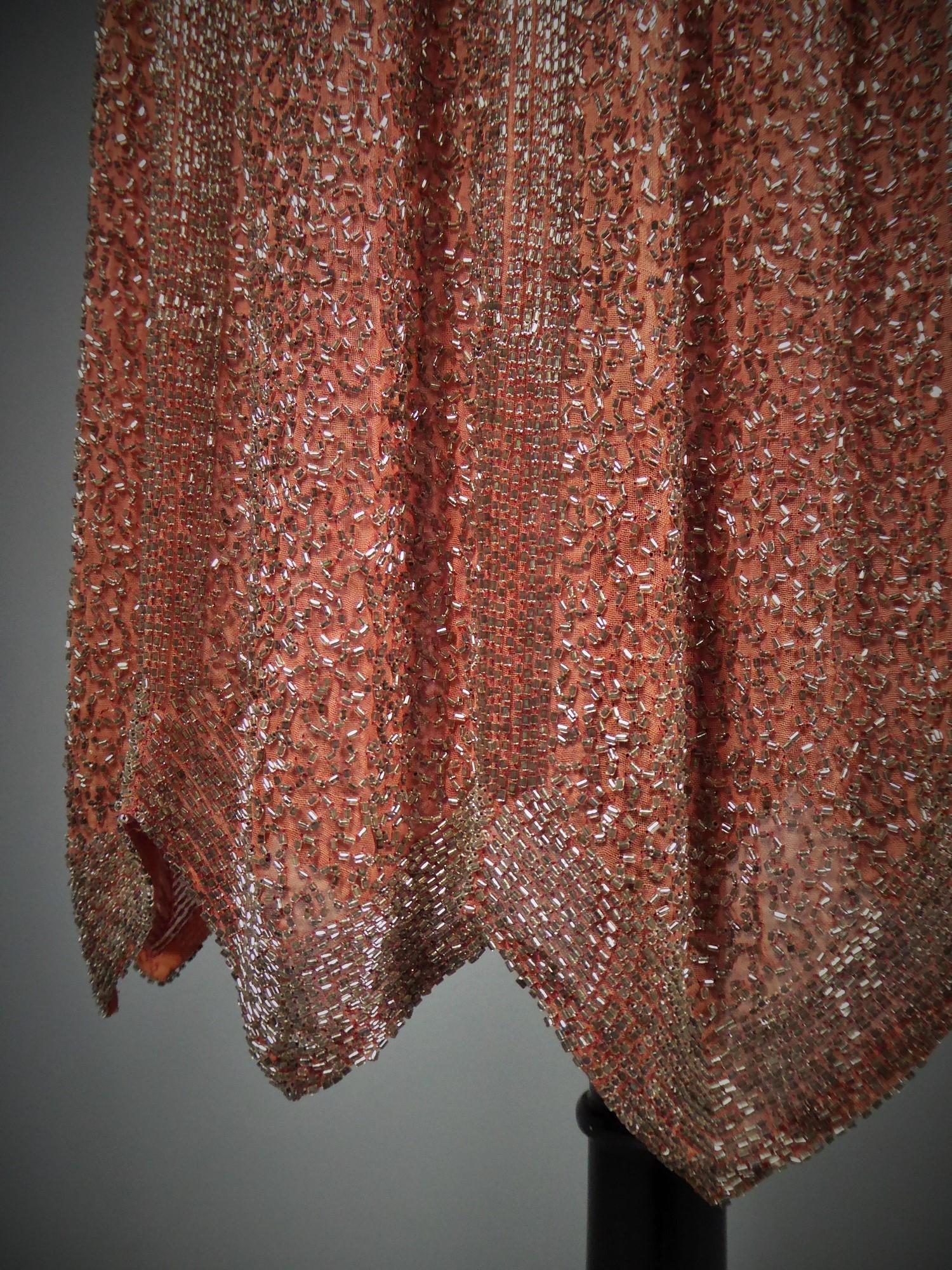 A French Beaded Flapper Dress Circa 1925  For Sale 4