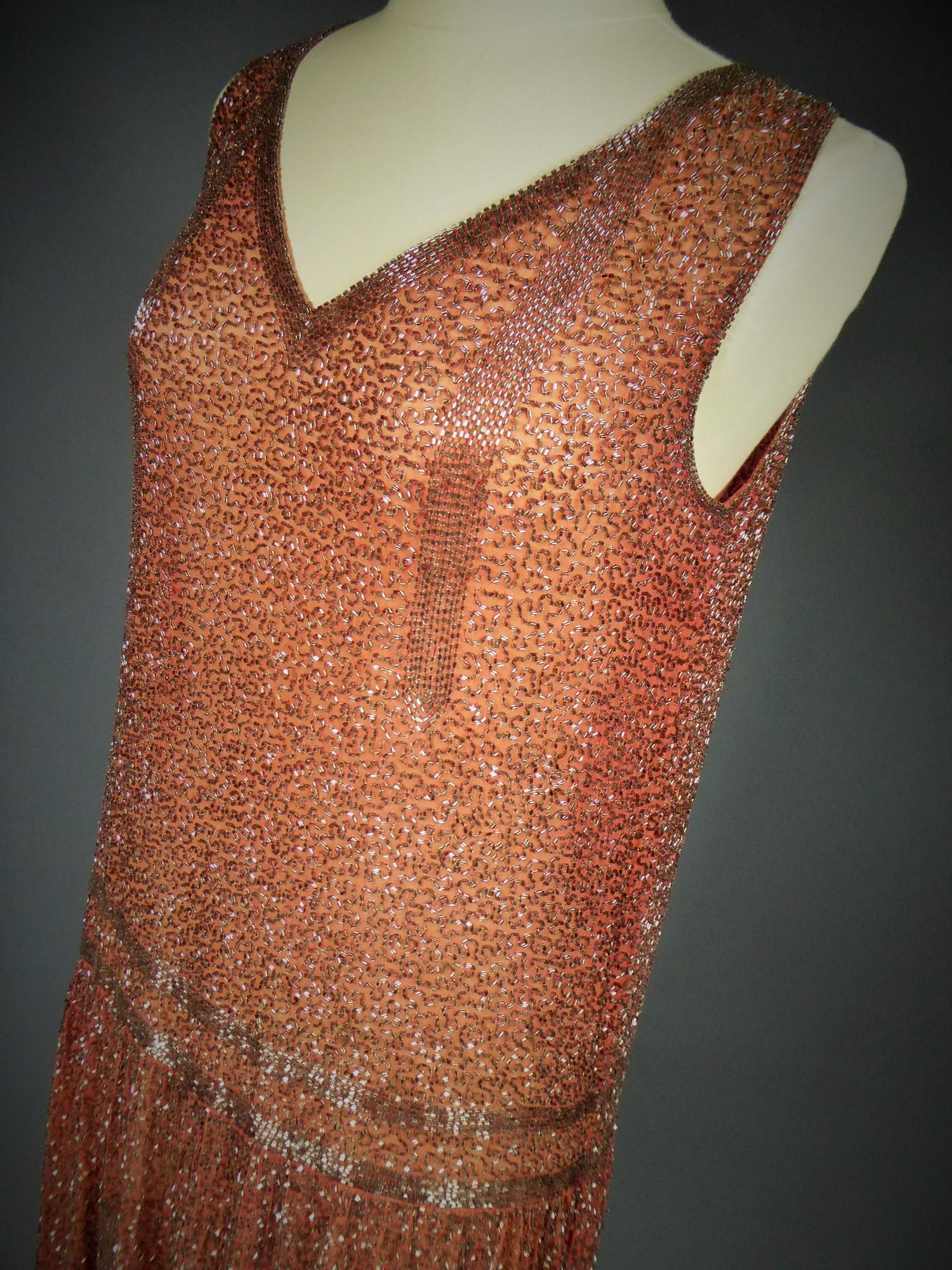 A French Beaded Flapper Dress Circa 1925  For Sale 5