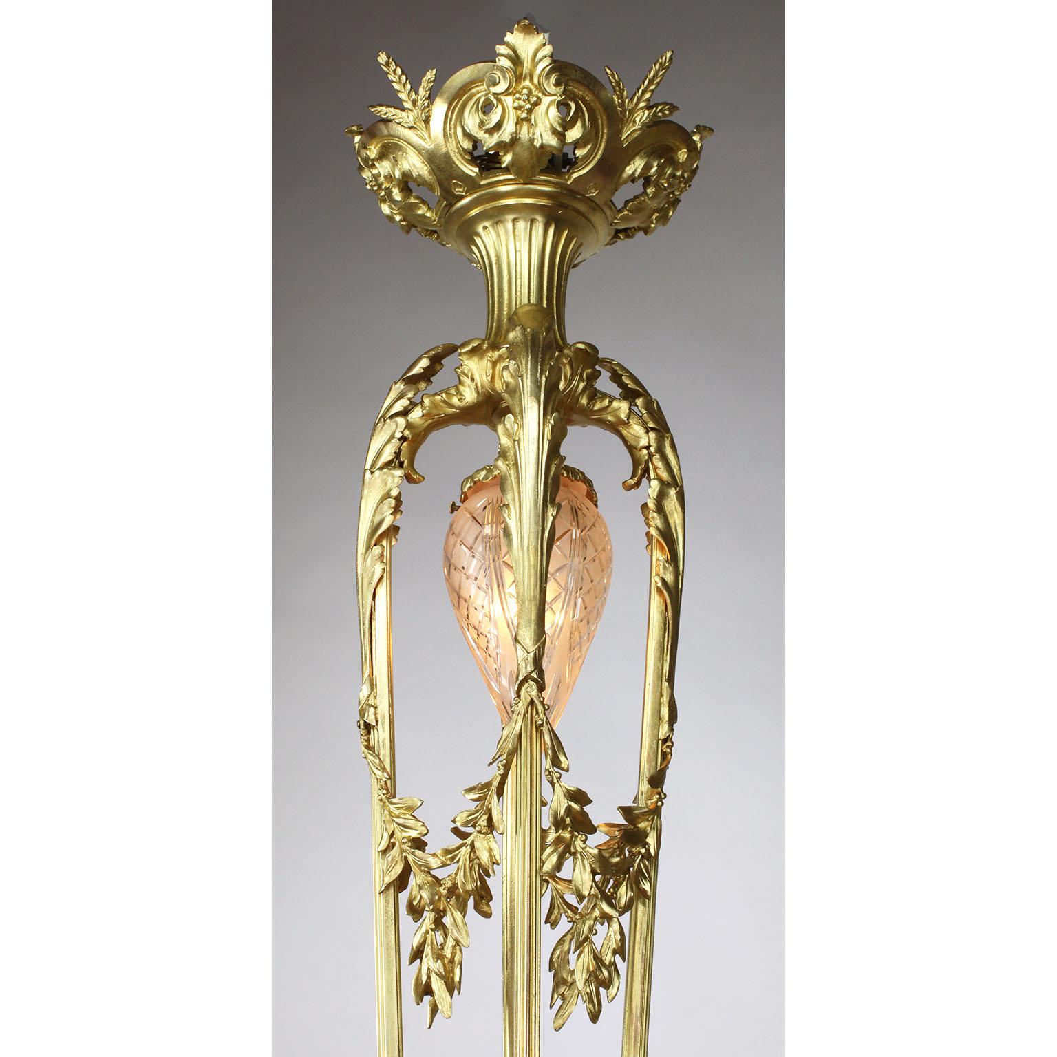French Belle Époque Gilt-Bronze & Molded Glass 15-Light Lyre Style Chandelier For Sale 4