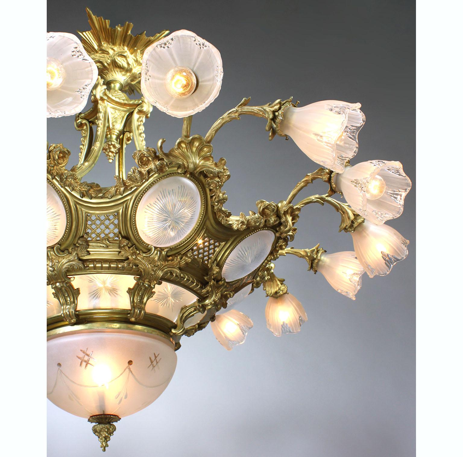 French Belle Époque Gilt-Bronze & Molded Glass 16 Light Plafonnier Chandelier For Sale 1